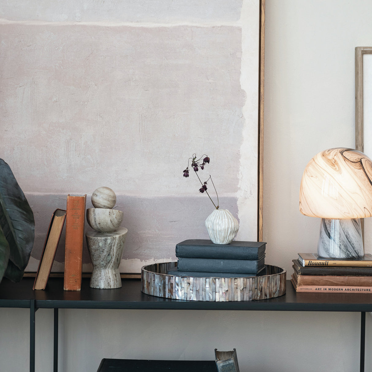 Leah Round Black Tray- 2 Sizes