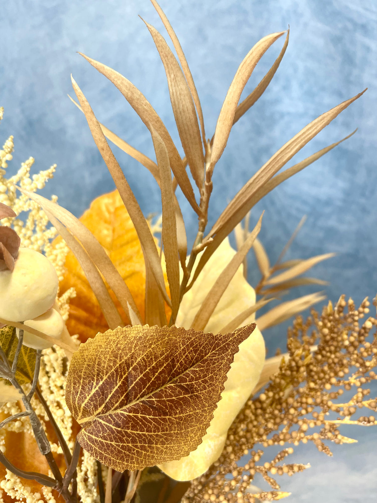 Mixed Rustling Leaves Pick