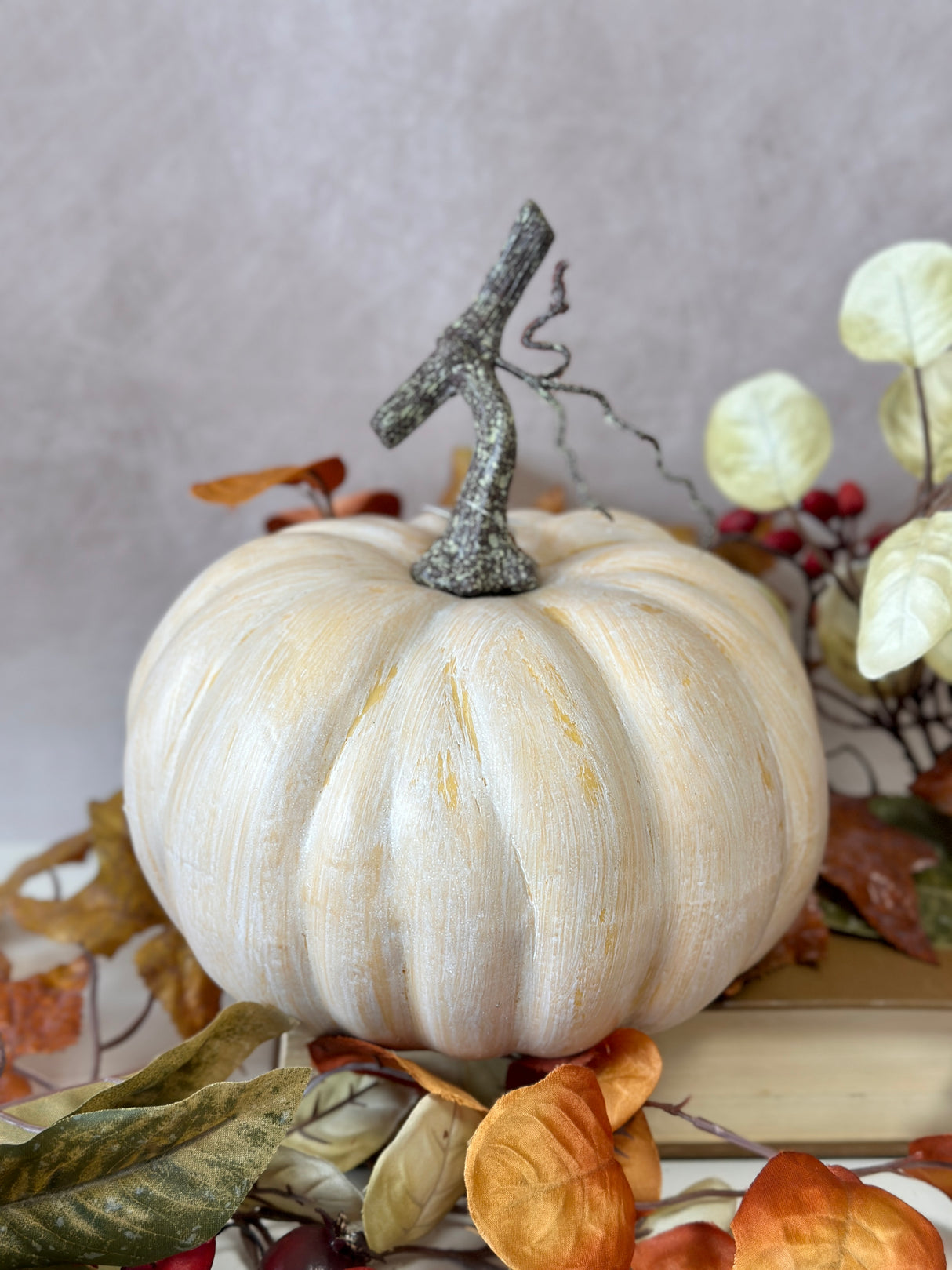 8" Apple Picking Pumpkin