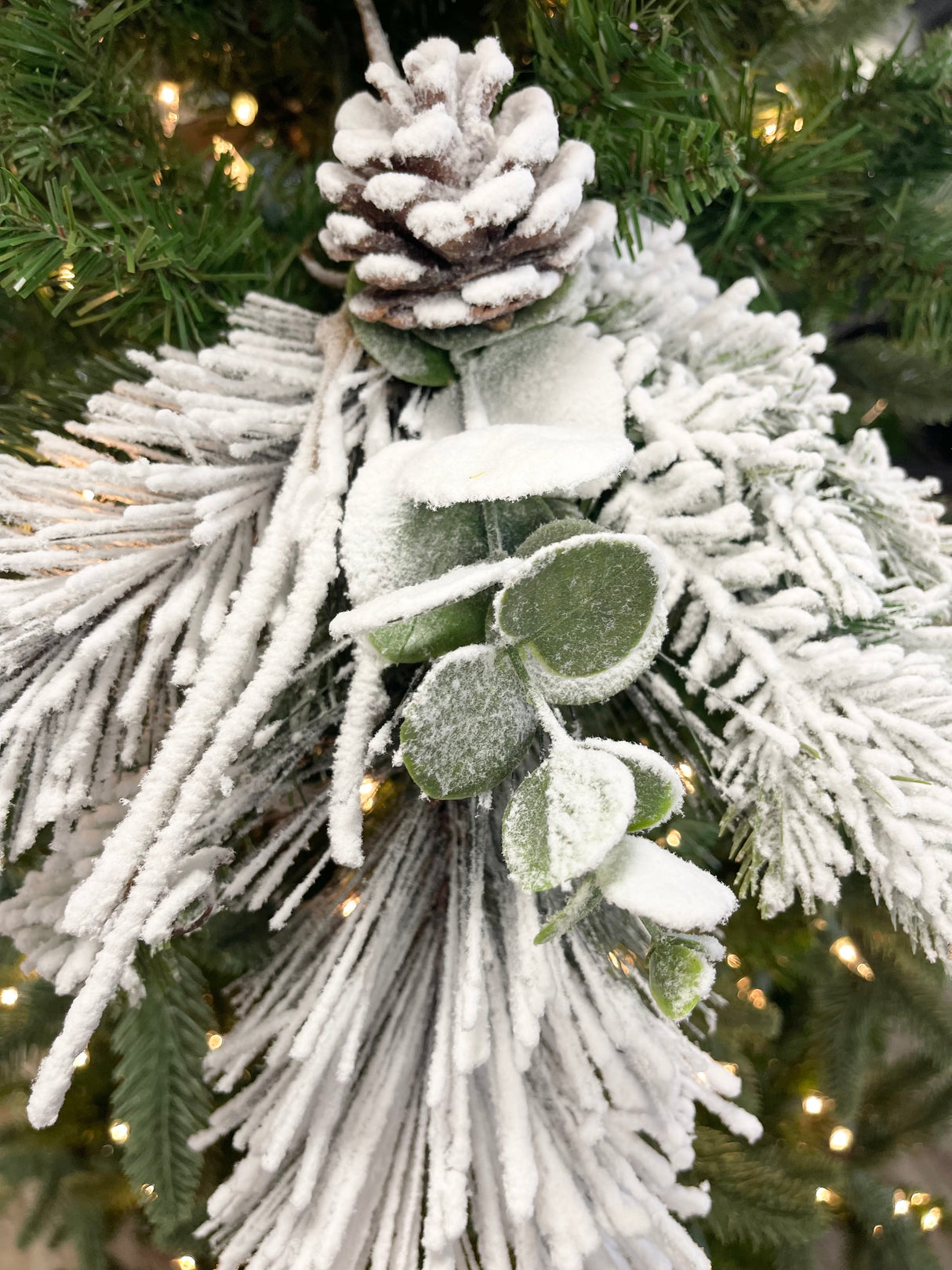 Snow Pine Euc Leaves Pick