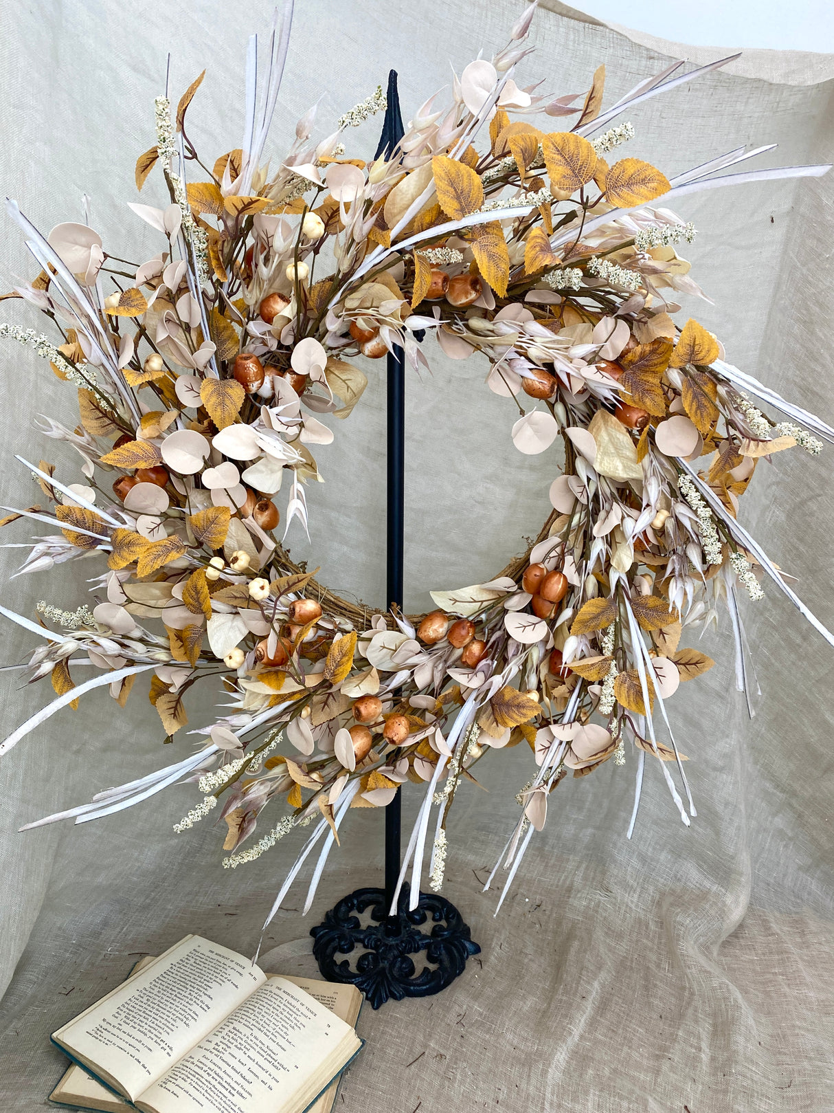 24" Bay Leaf Pod Wreath