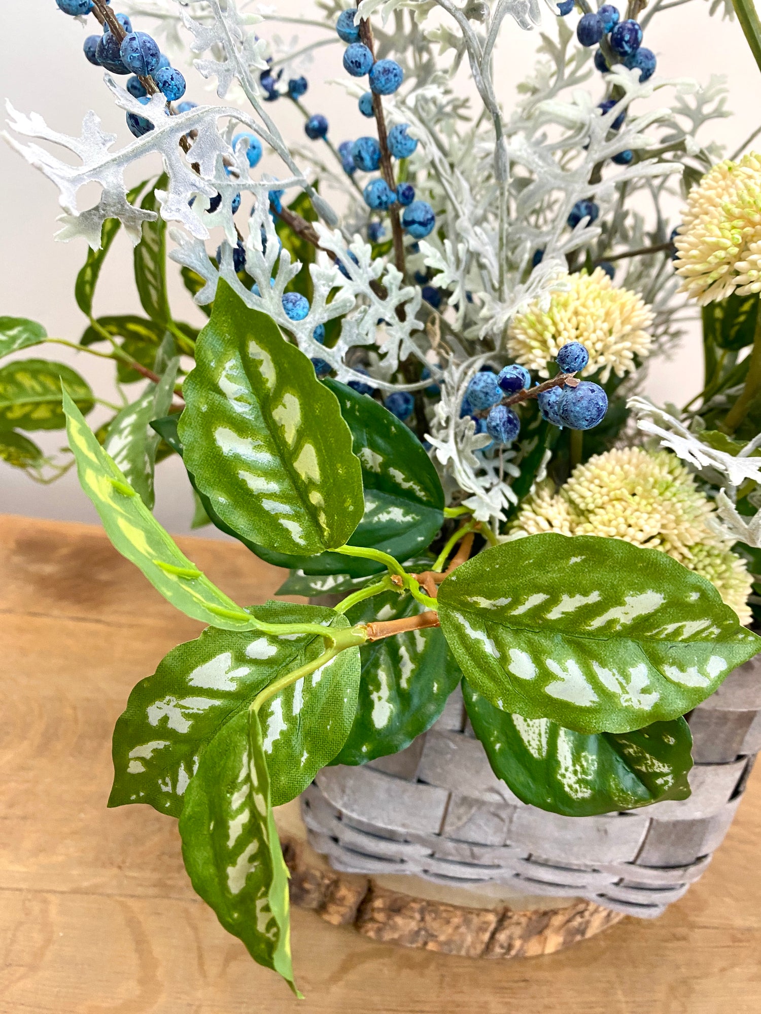 21" Along the Roadside Centerpiece