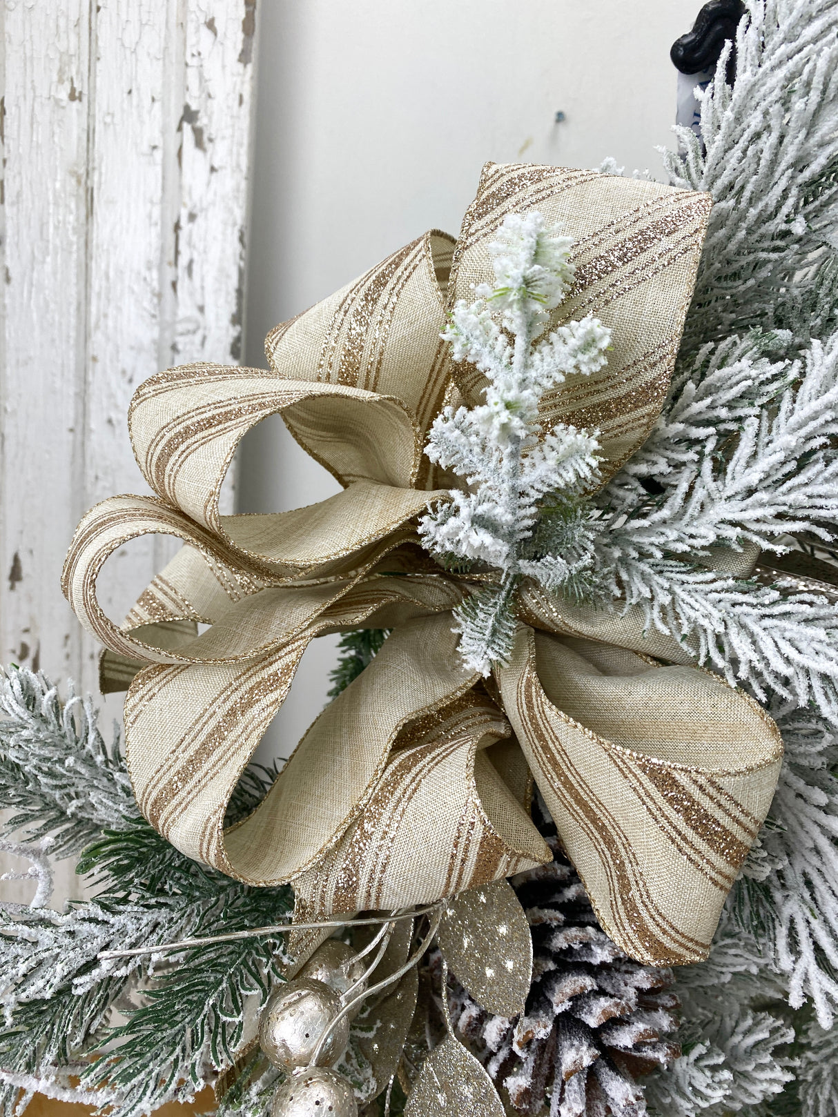 25" Kate's Champagne Wreath