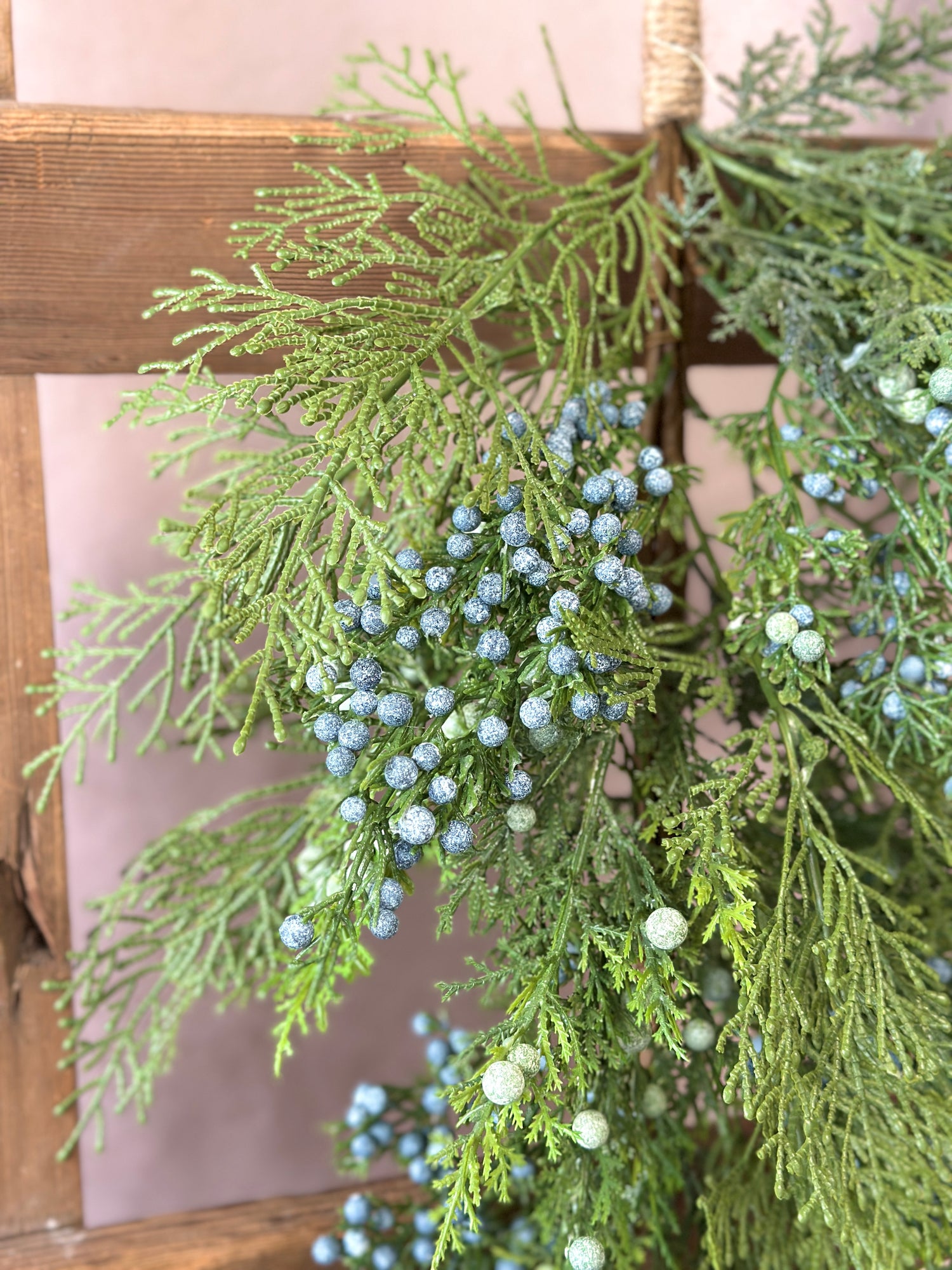 28" Beautiful Juniper Pine Teardrop