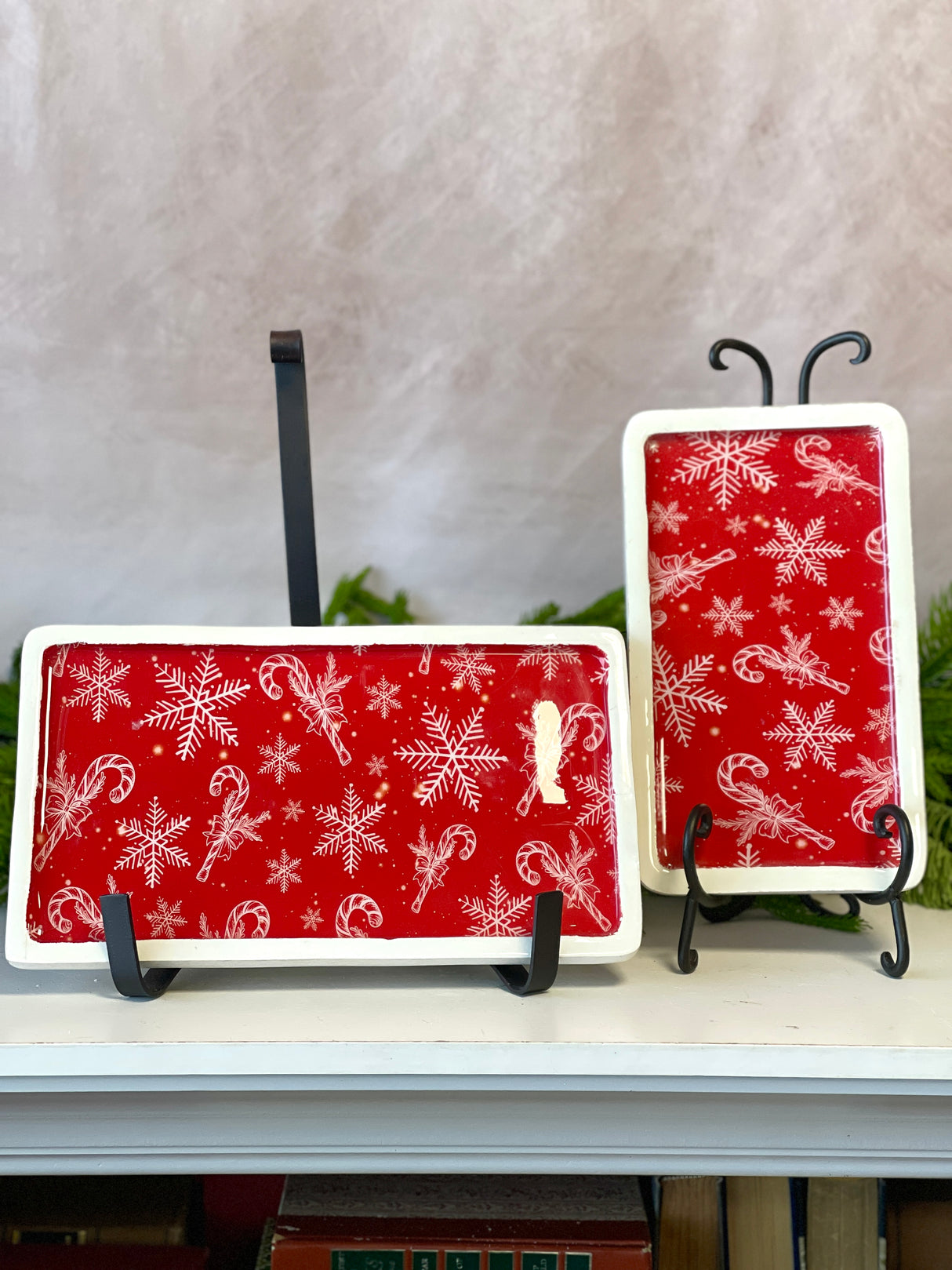Red Snowflake Wood Tray - 2 Sizes