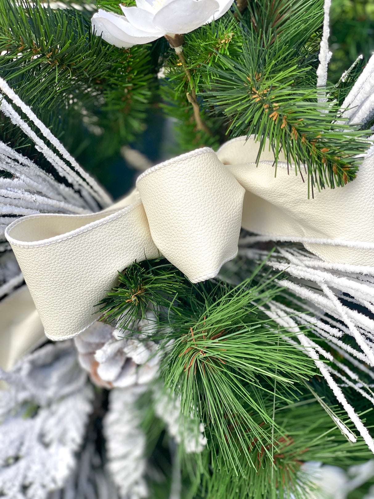 27" Snowy Splendor Wreath