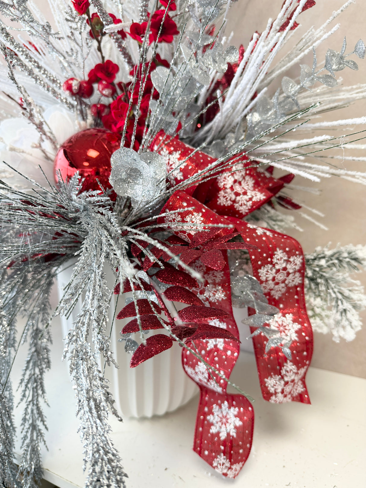 31" Believe In the Magic Of Christmas Porch Pot