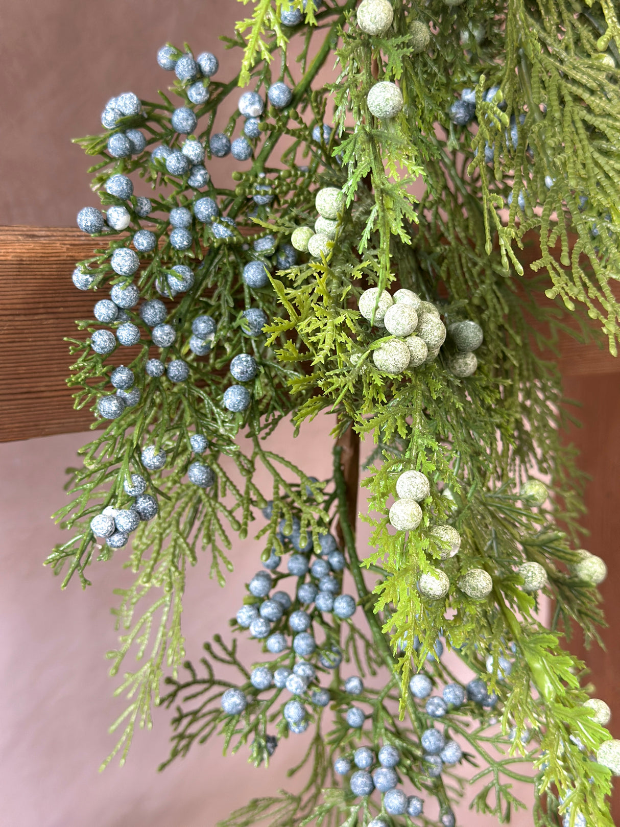 28" Beautiful Juniper Pine Teardrop