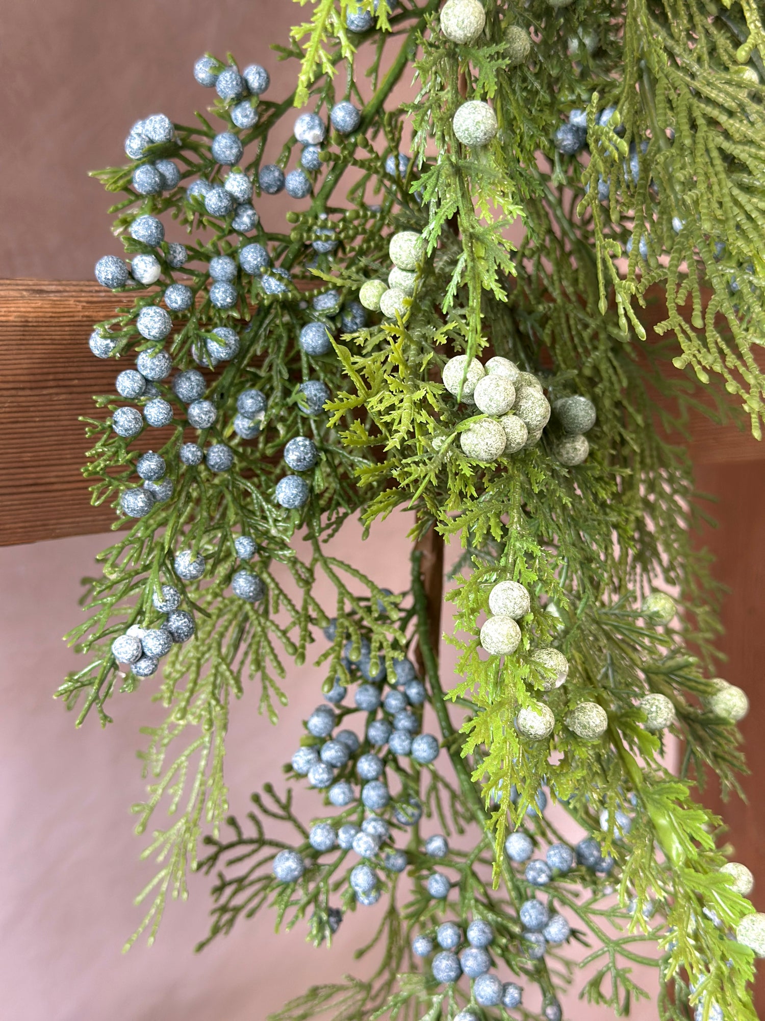 28" Beautiful Juniper Pine Teardrop