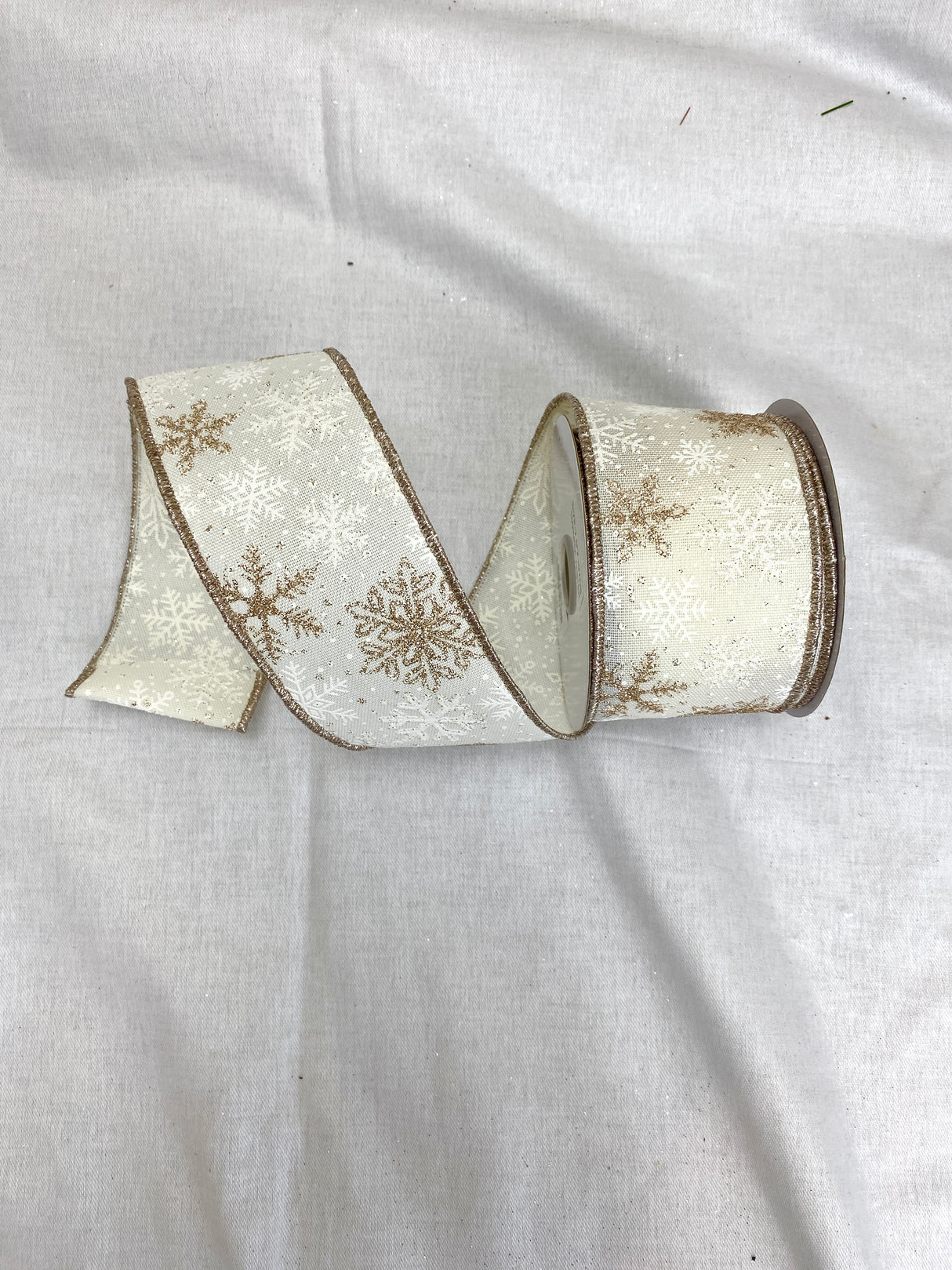 2.5" Snowflake Metallics Ribbon Bolt