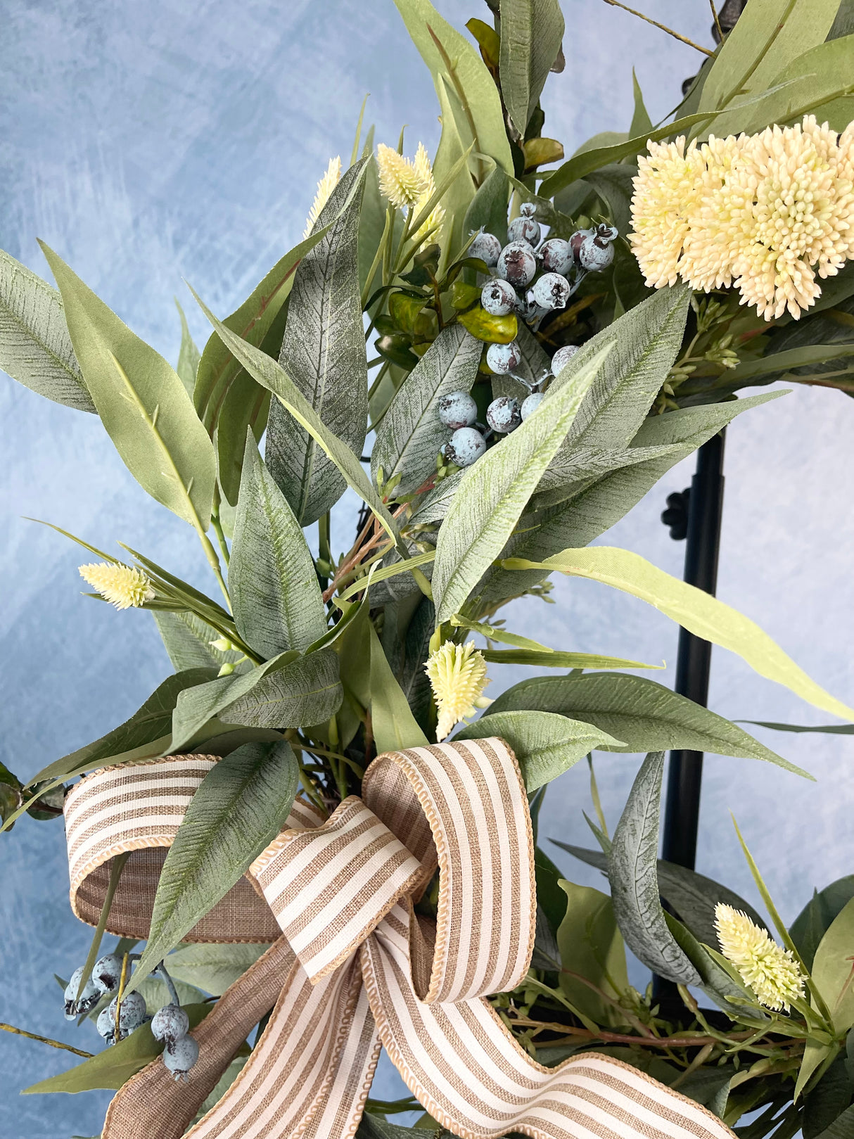 25" Lake Como Wreath