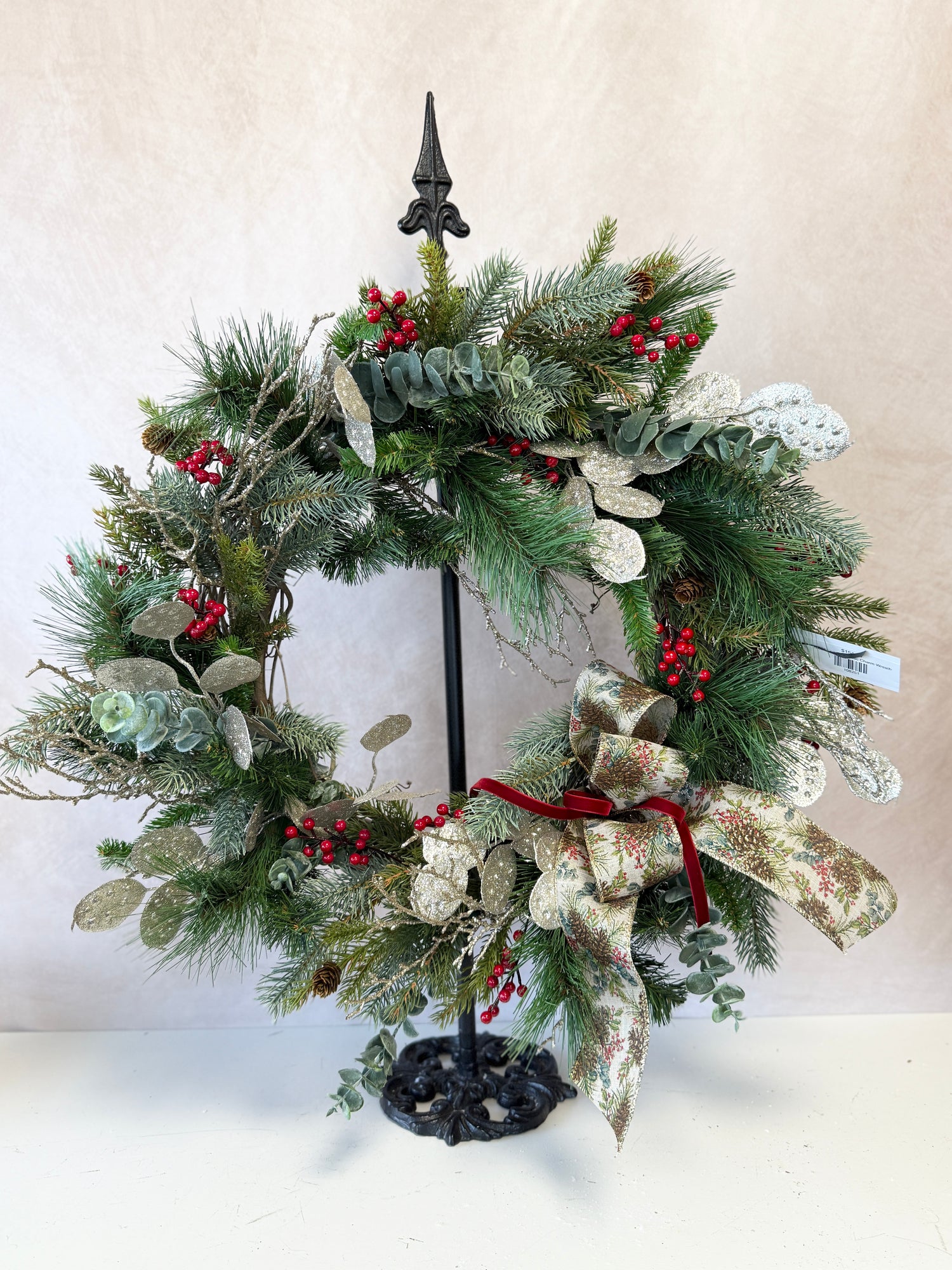 27" Majestic Charm Wreath