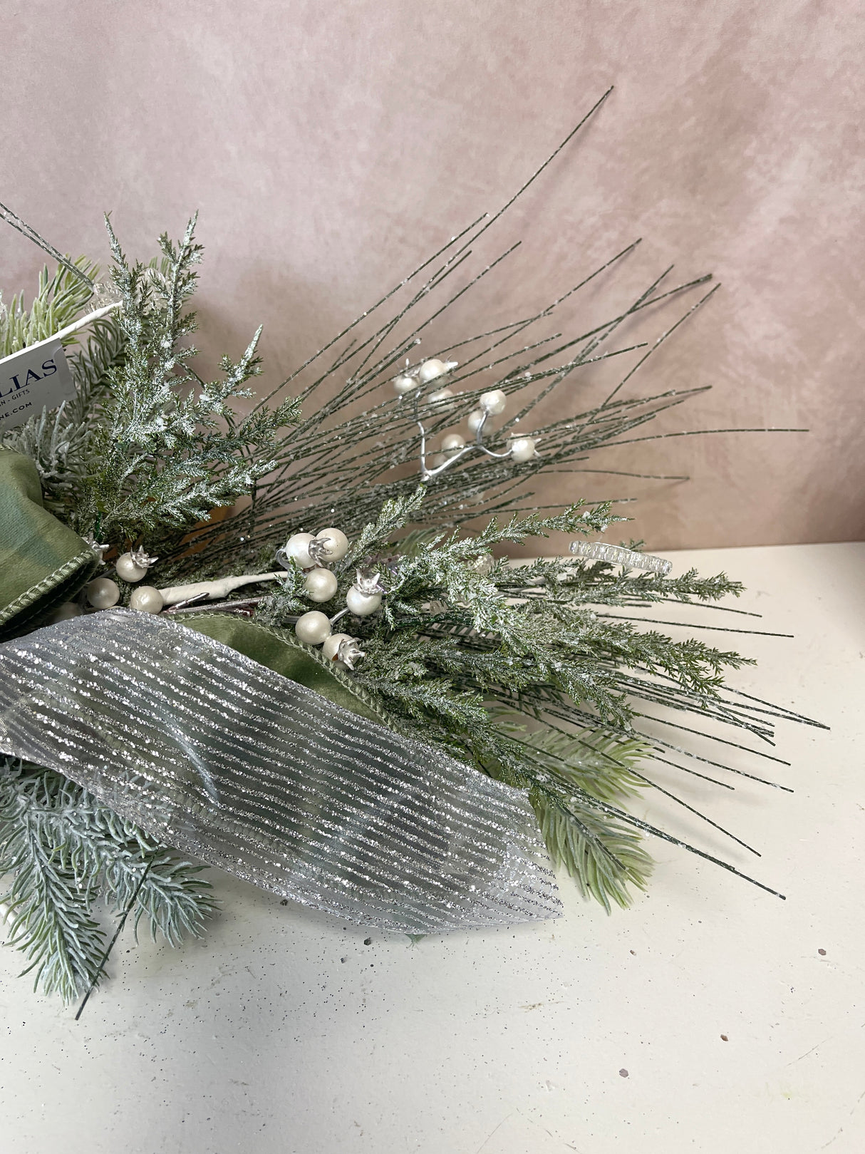 28" Frosty Greens Swag