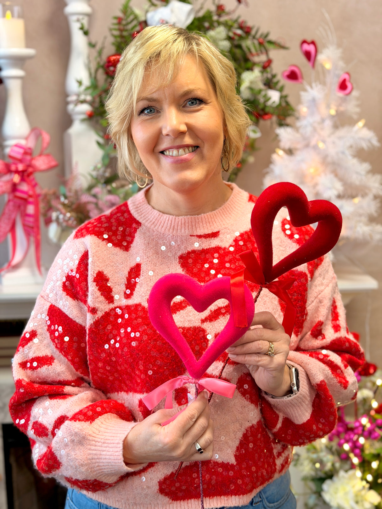 Pink Flocked Open Heart Pick