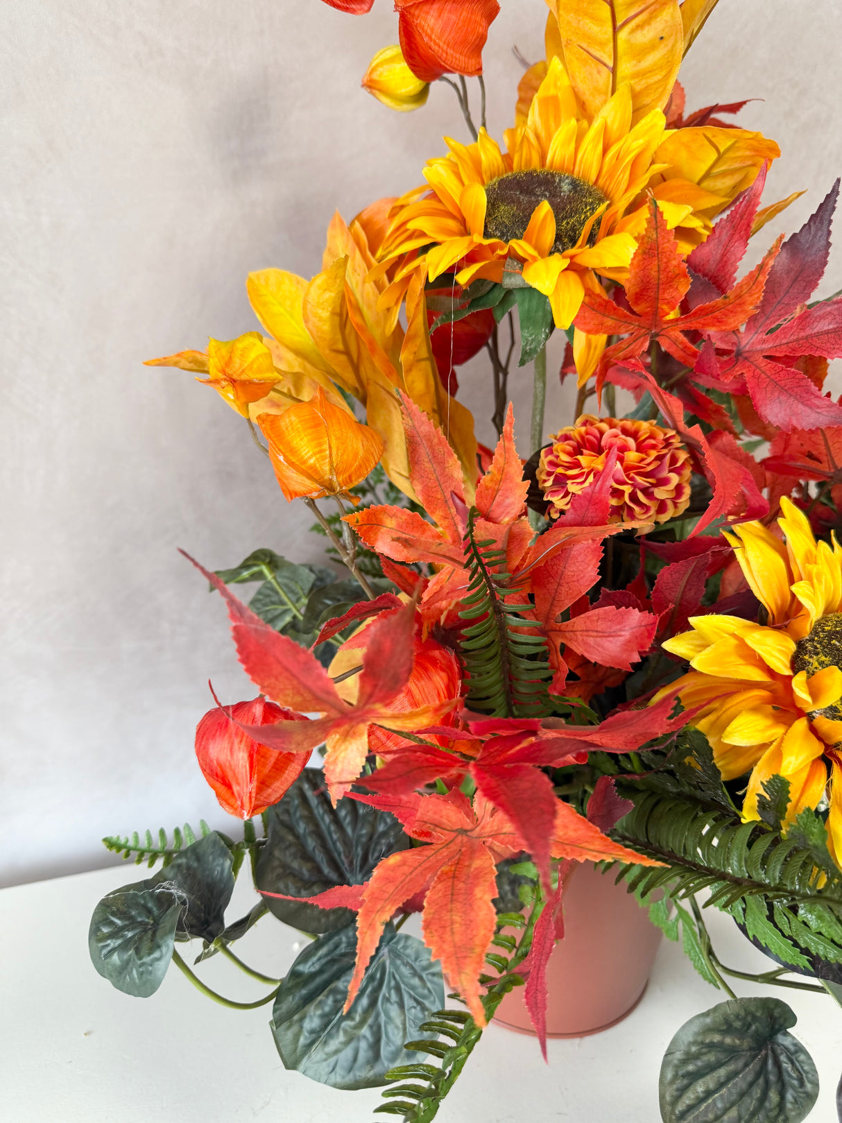 24" Autumn Glory Step Sitter