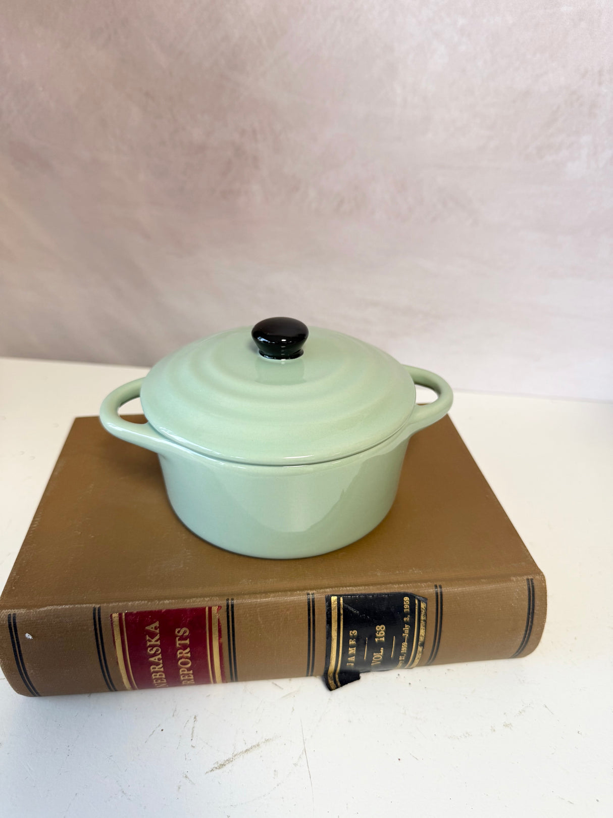 Stoneware Mini Baker with Lid - 4 Colors