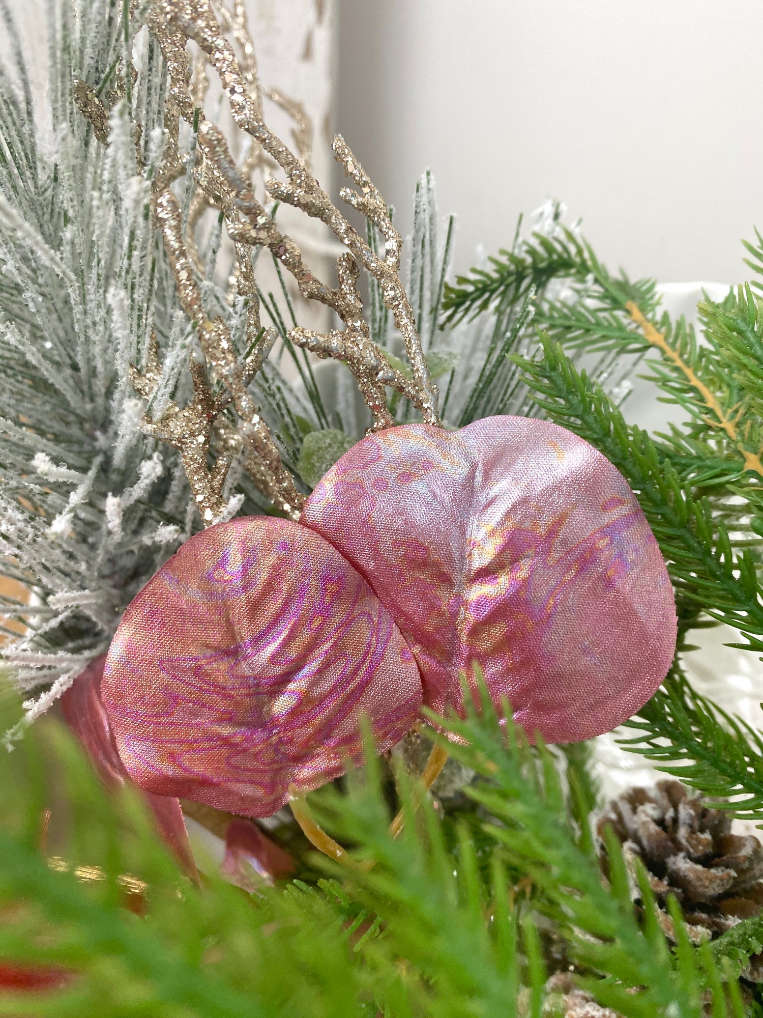 25" Sweet Delight Swag