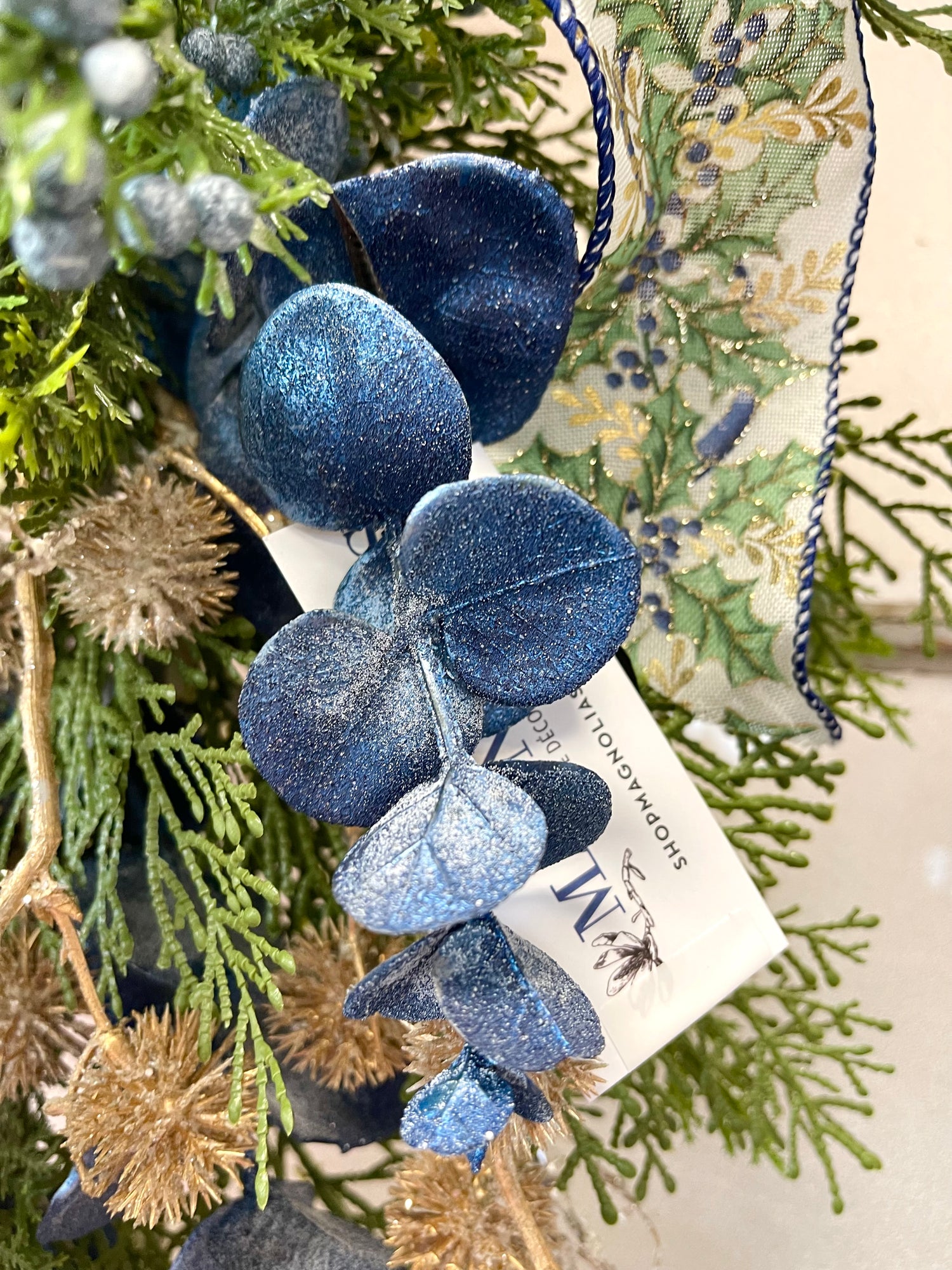 28" Holiday Magic Teardrop Swag