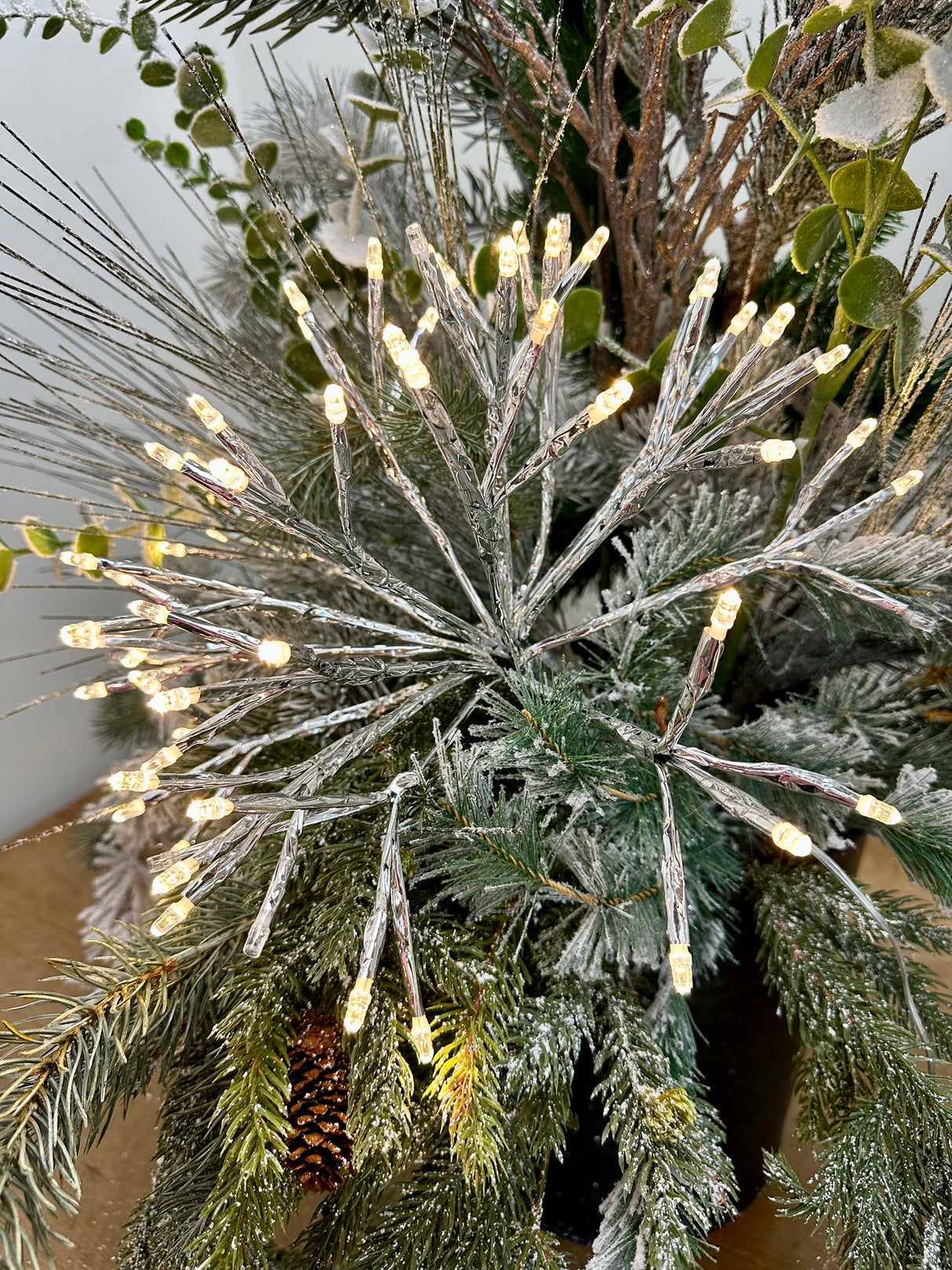 Outdoor 12" Silver Shimmering Starburst