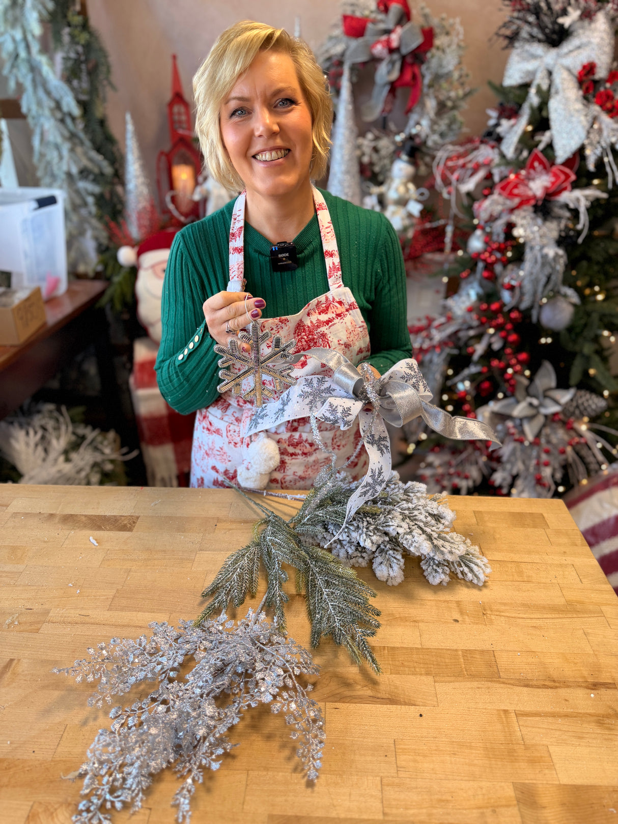 Shimmering Silver Snowflake Swag Kit