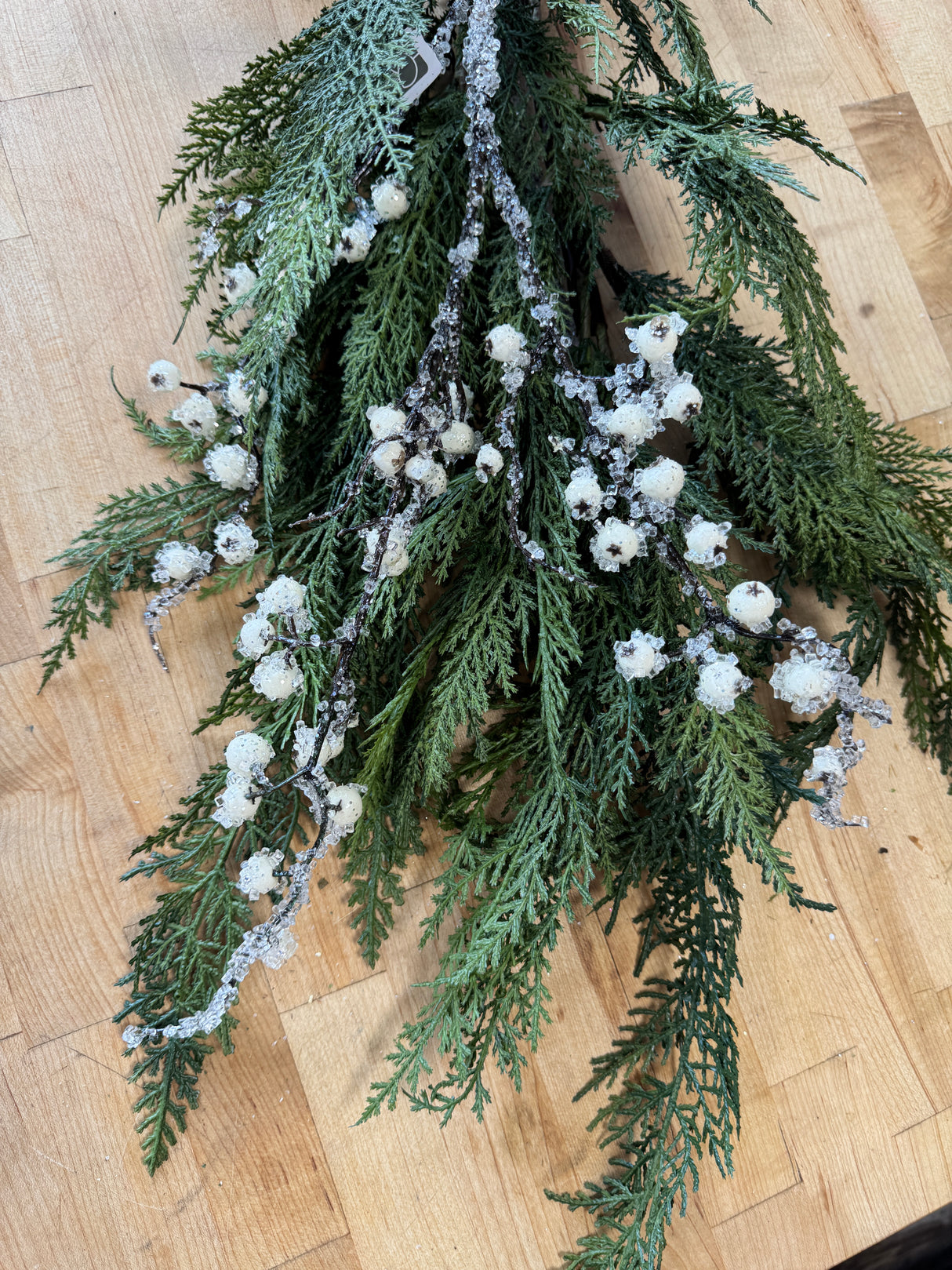 Ivory Iced Berry Spray