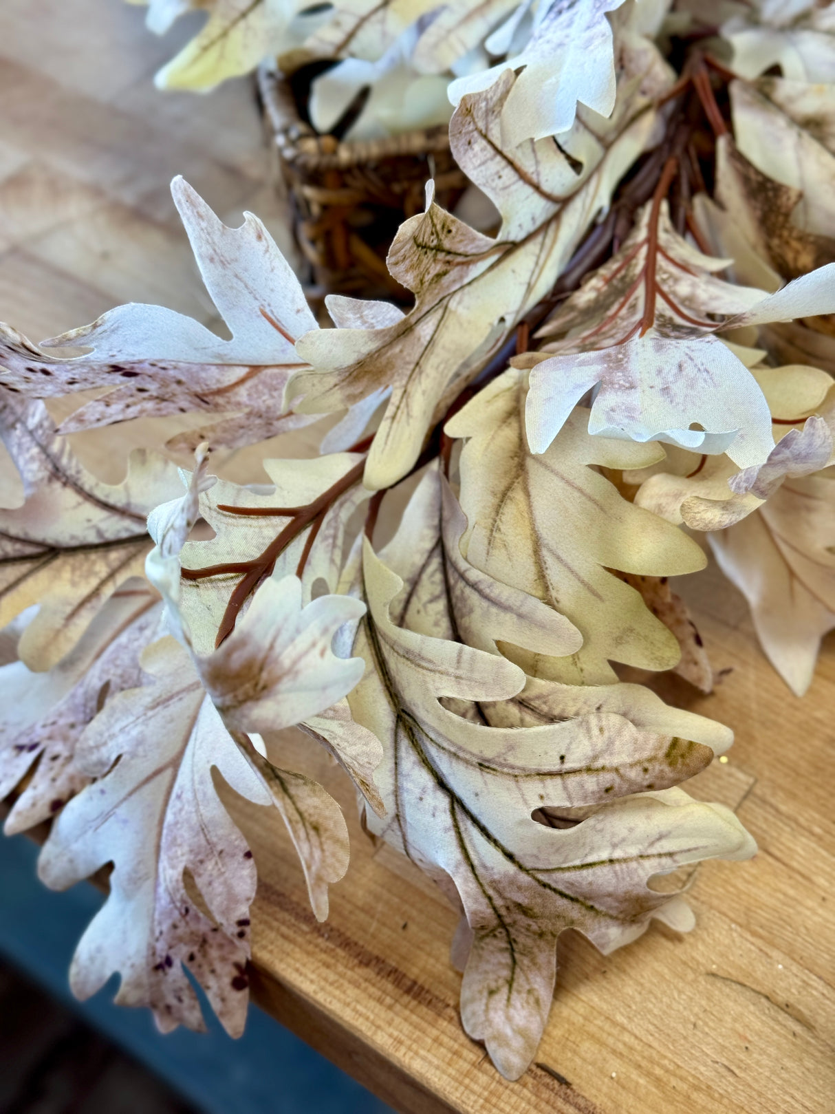 48" Acorn Oak Leaf Garland