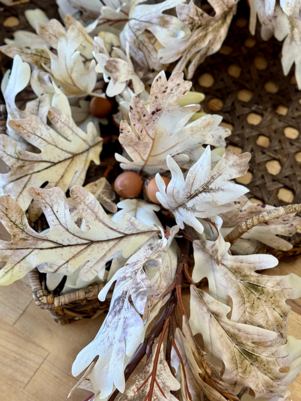 48" Acorn Oak Leaf Garland
