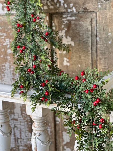 5' Lively Berry Bough Garland