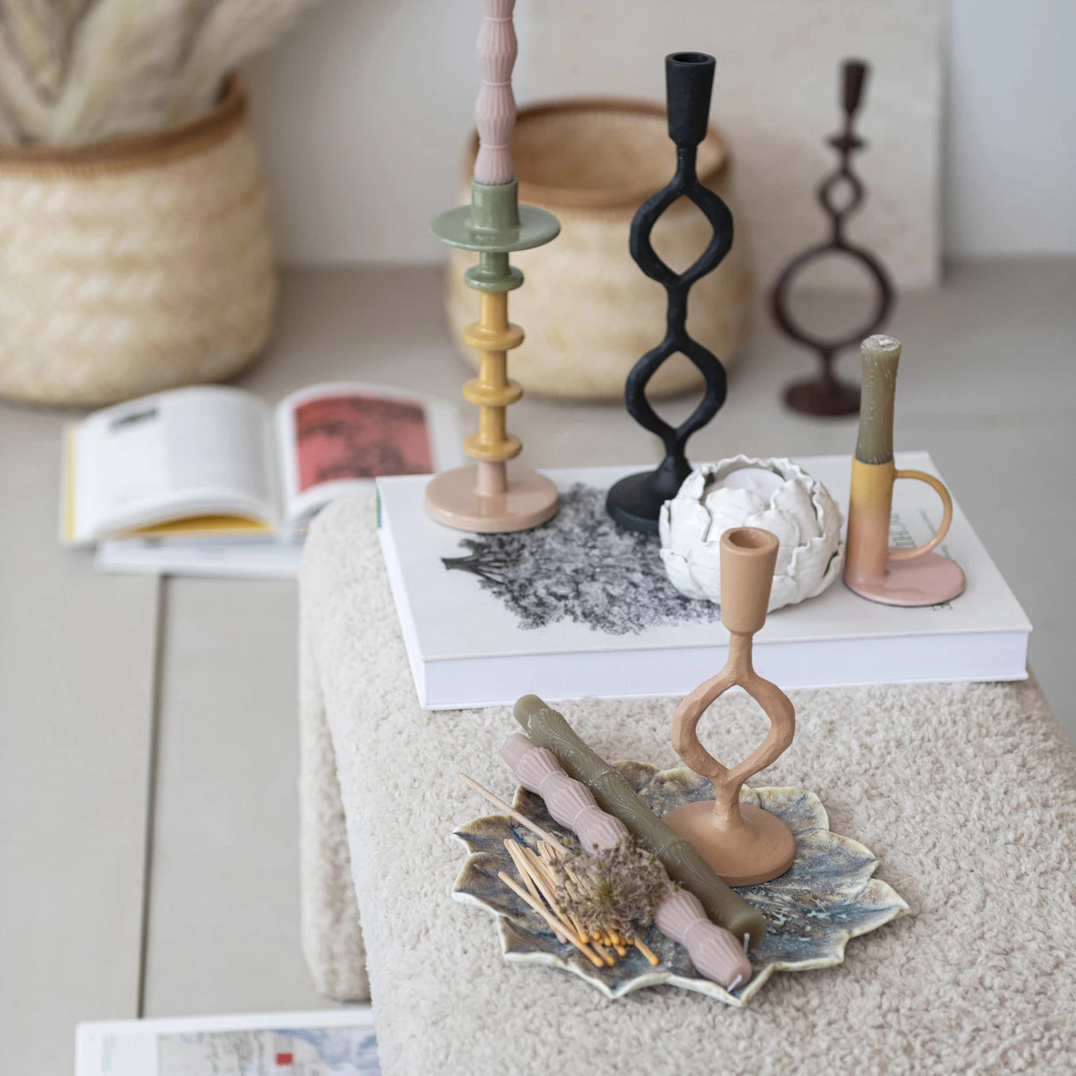 10" Ivory Flower Shaped Plate