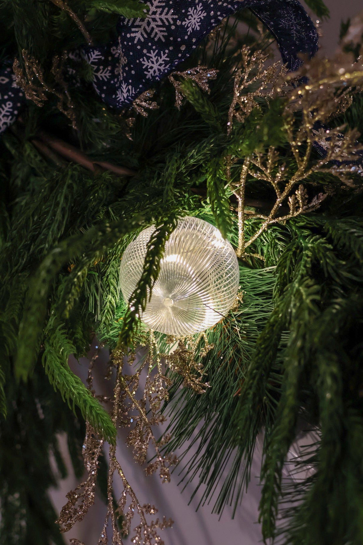 Borealis LED 10 Bulb Garland