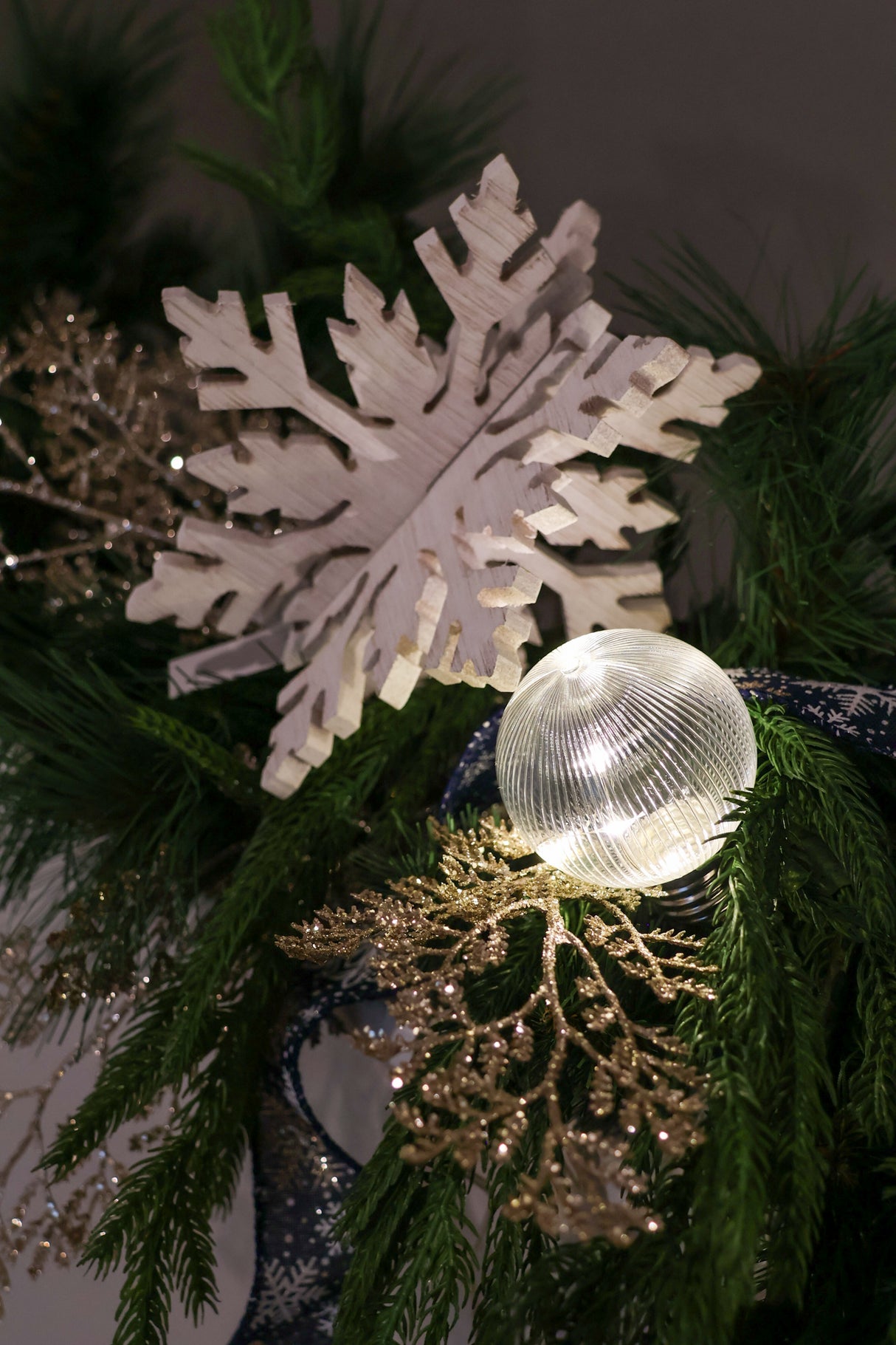 Borealis LED 10 Bulb Garland