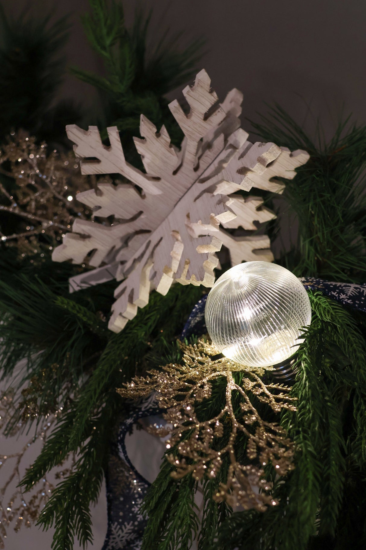 Borealis LED 10 Bulb Garland