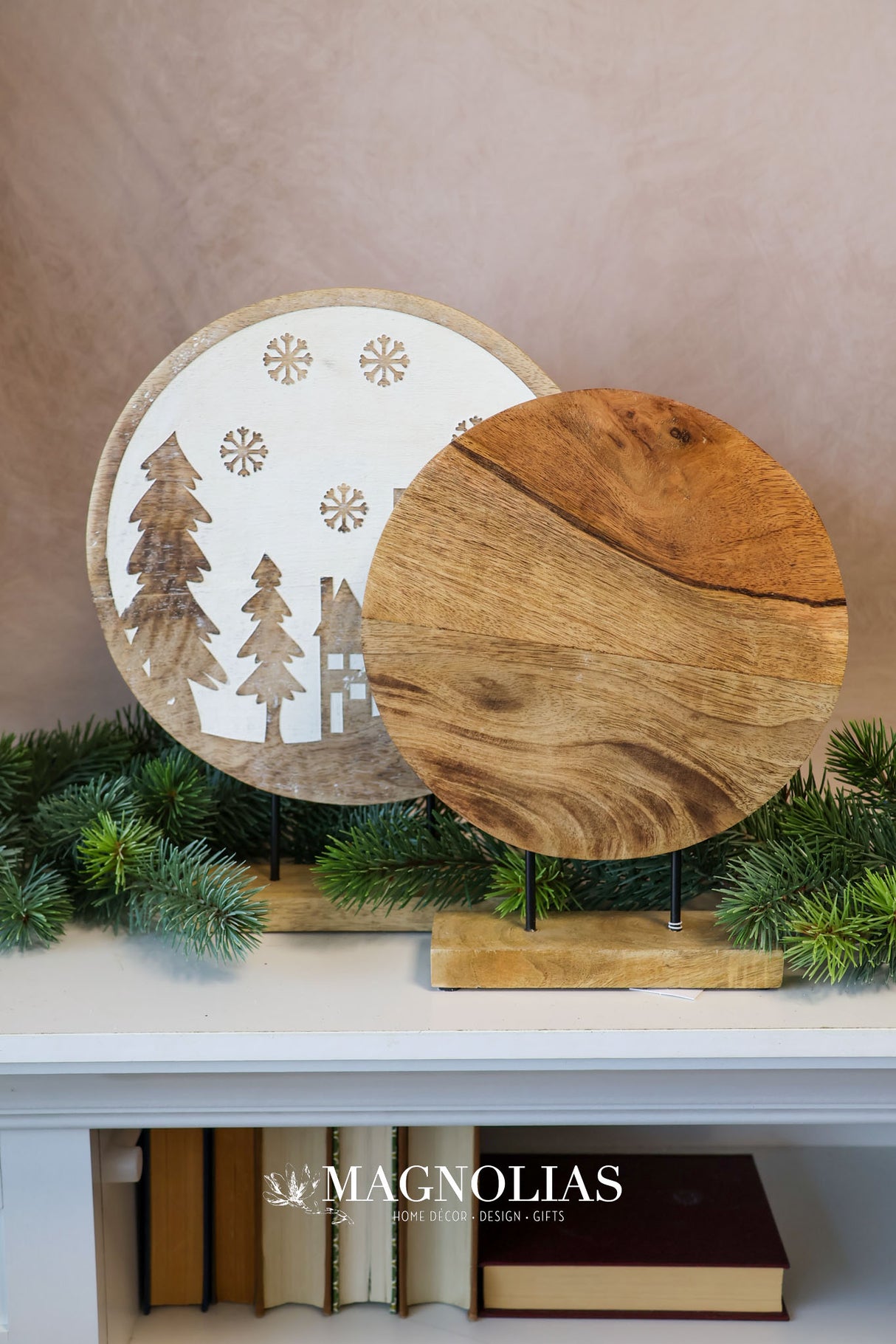 Round Winter Scene Stand -2 Sizes