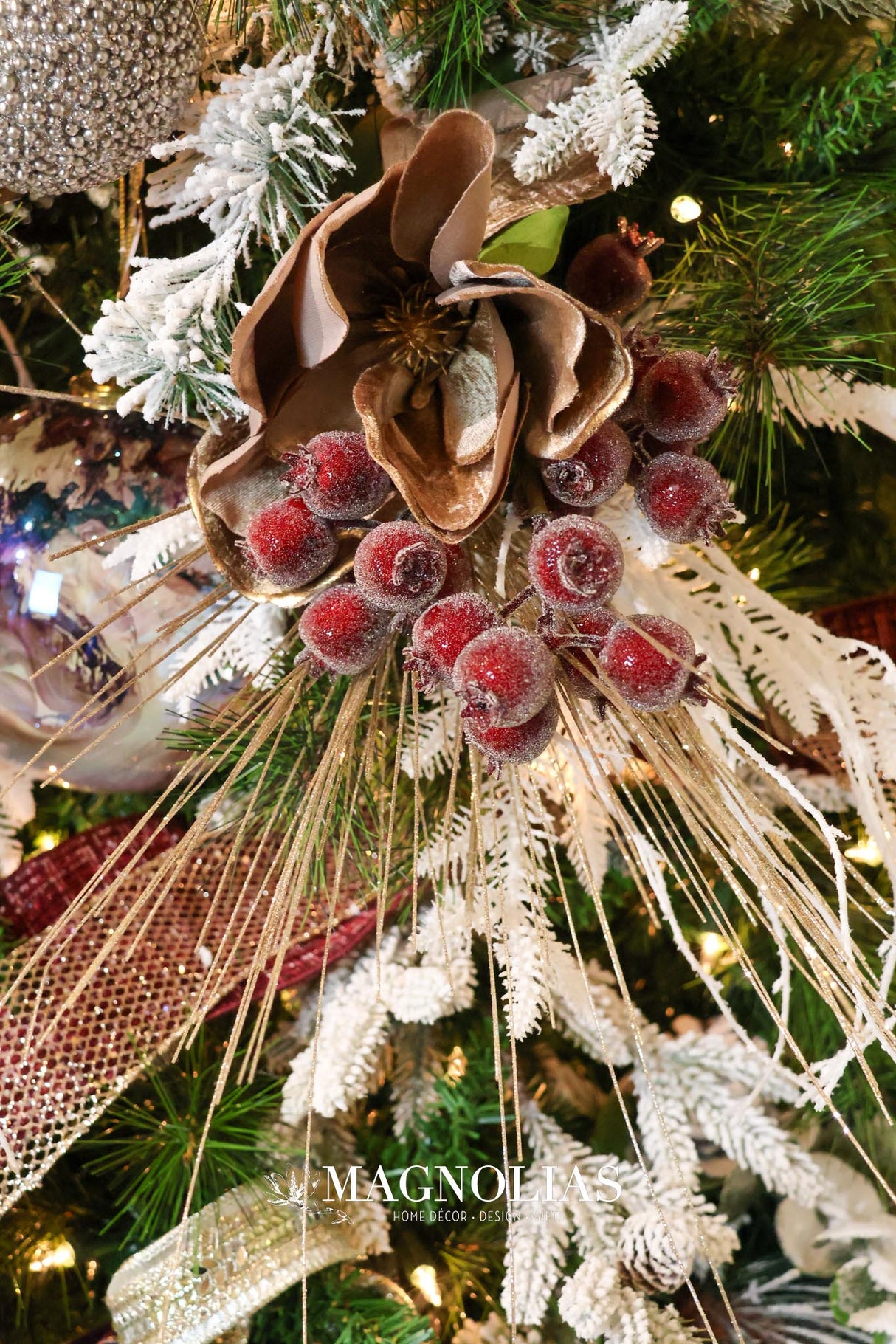 Glittering Gold Long Needle Pine Spray