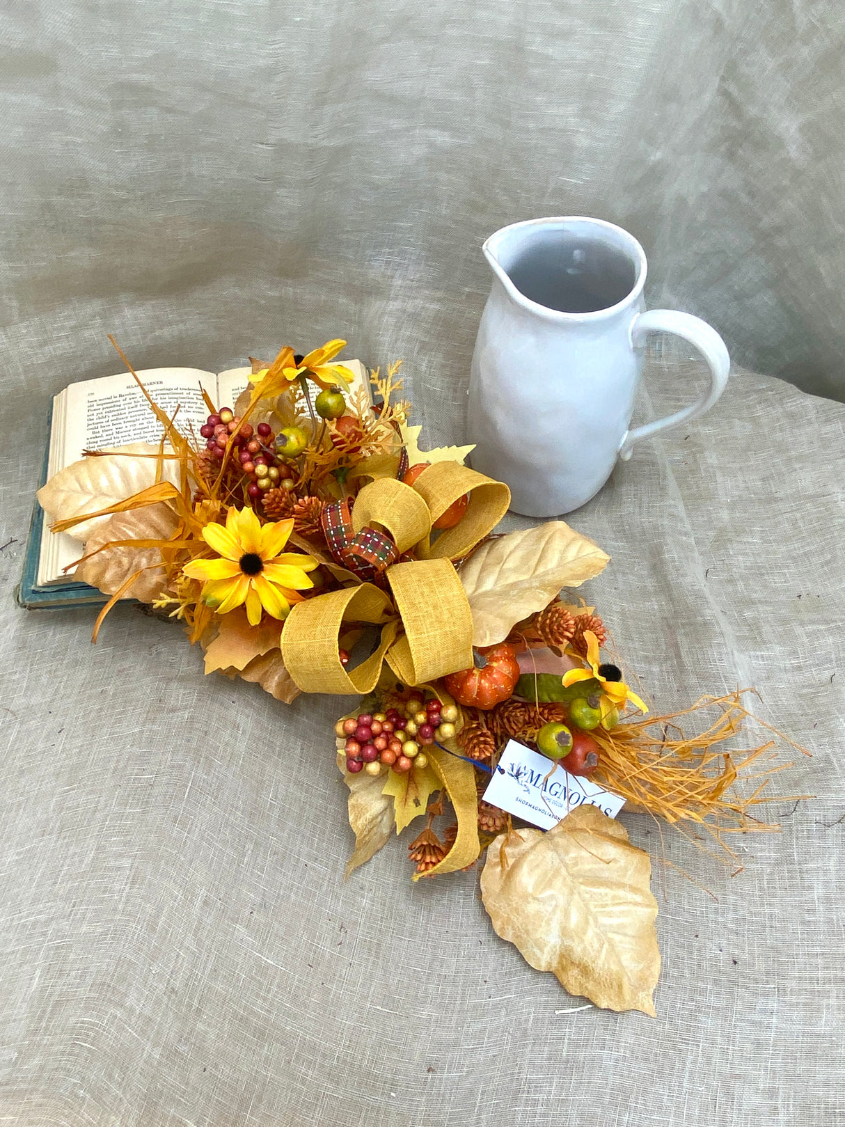 18" Golden Autumn Swag
