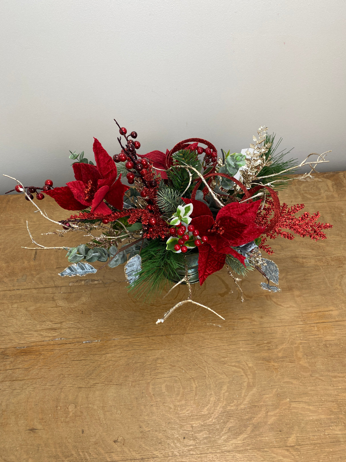 22" Red Sparkle Season Centerpiece