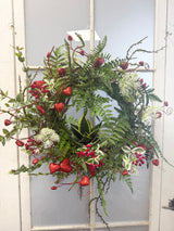 22" Tangled In Love Wreath