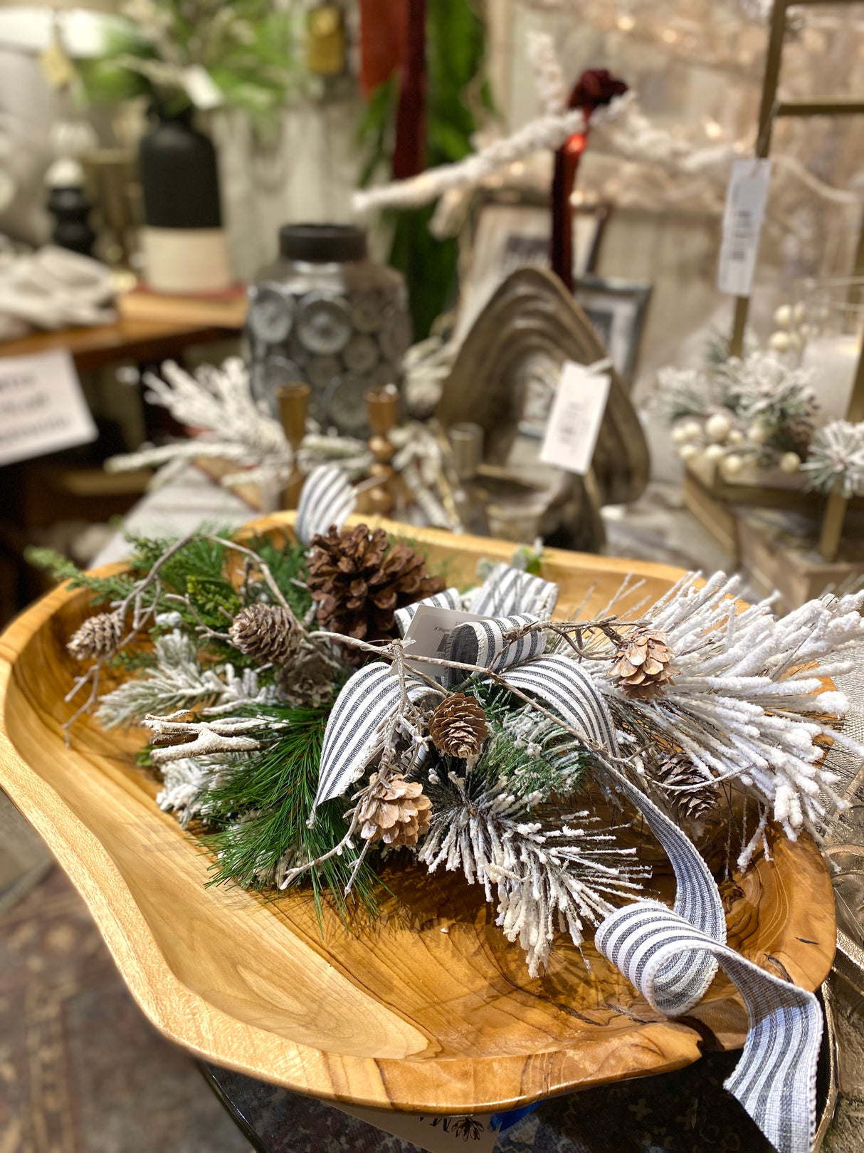 18" Wrapped In Frost Swag