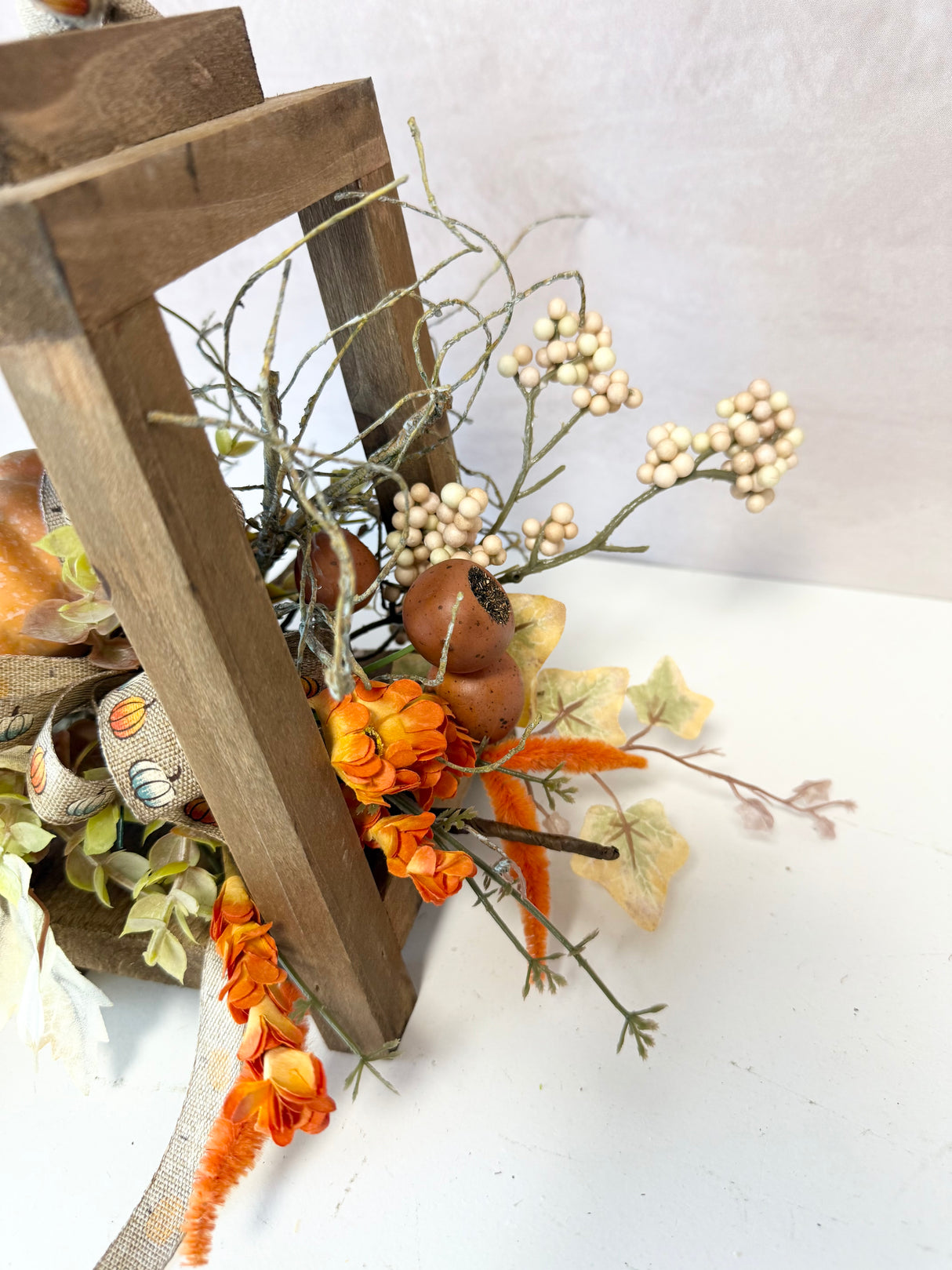 Lantern w/ Pumpkin Accent Swag Kit