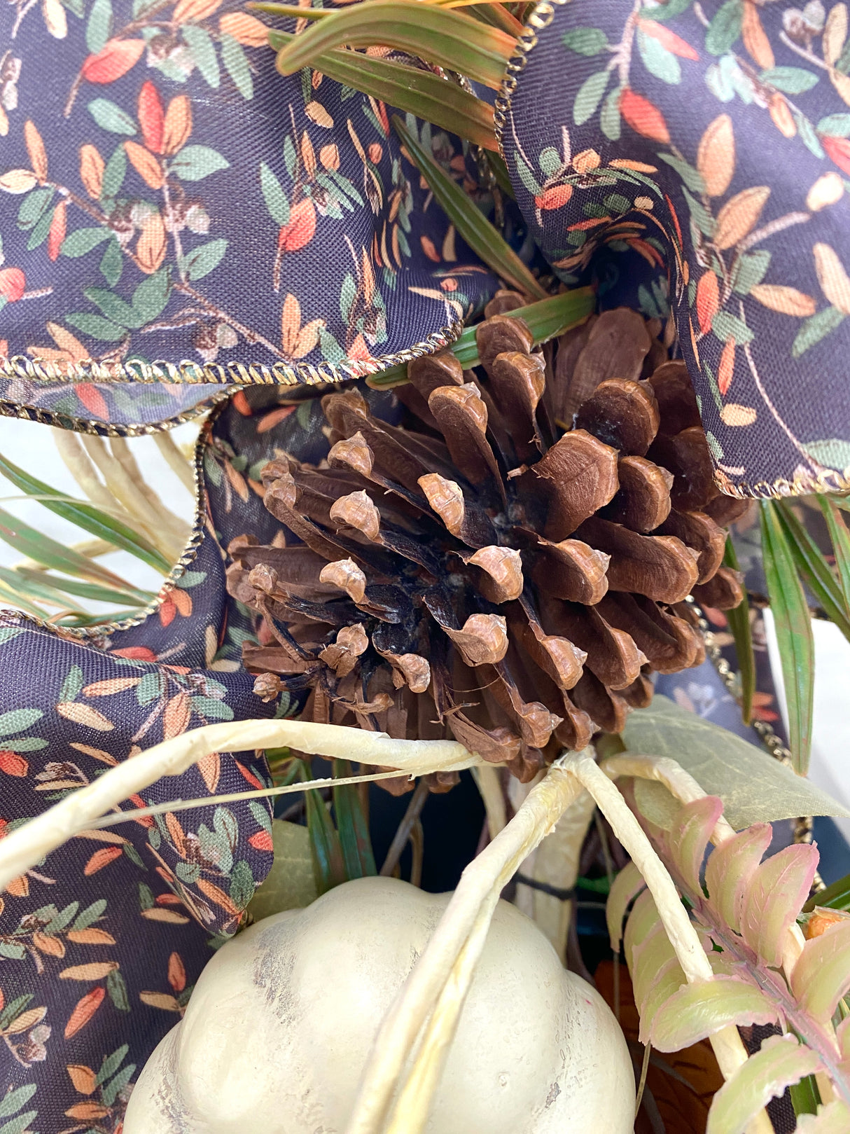 30" Autumn Walk Vertical Swag