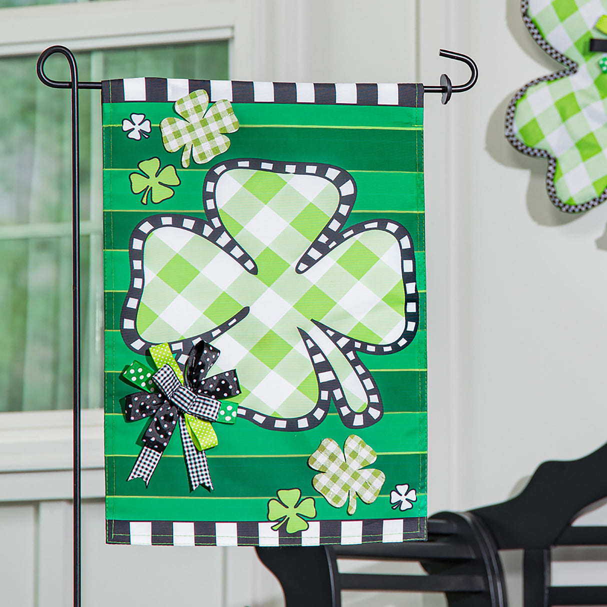 Check Clover Garden Applique Flag