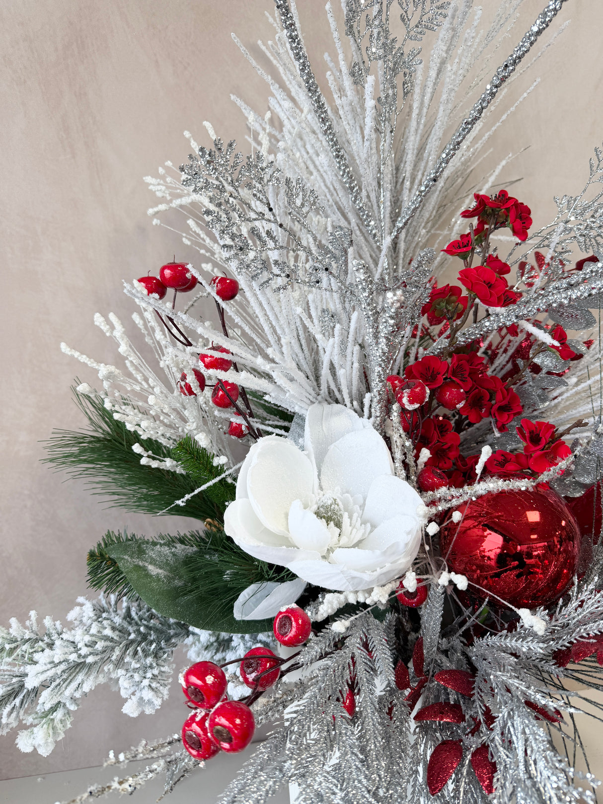 31" Believe In the Magic Of Christmas Porch Pot