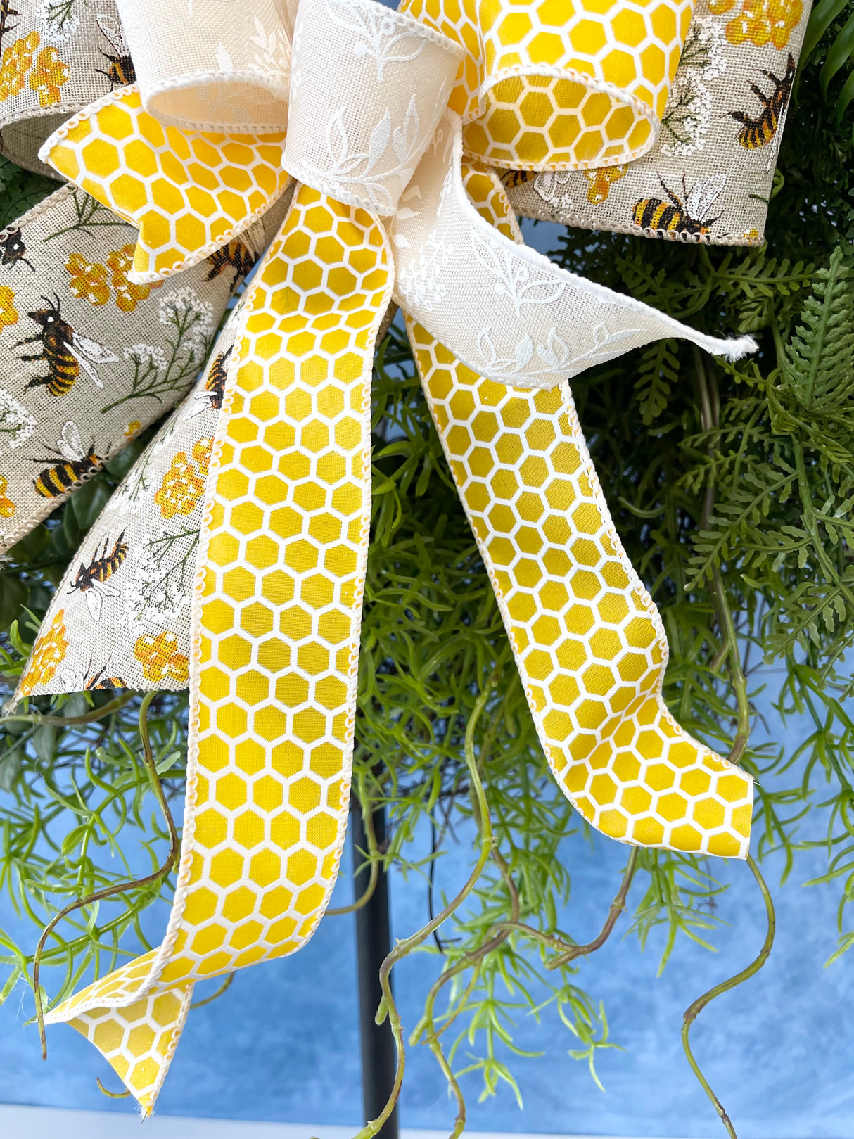 Bee Kind Bow