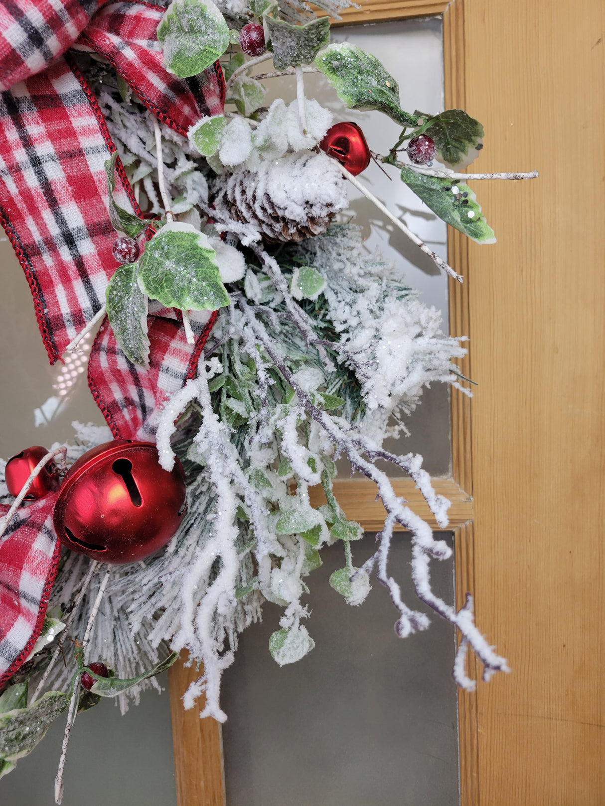 22" First Snow Wreath