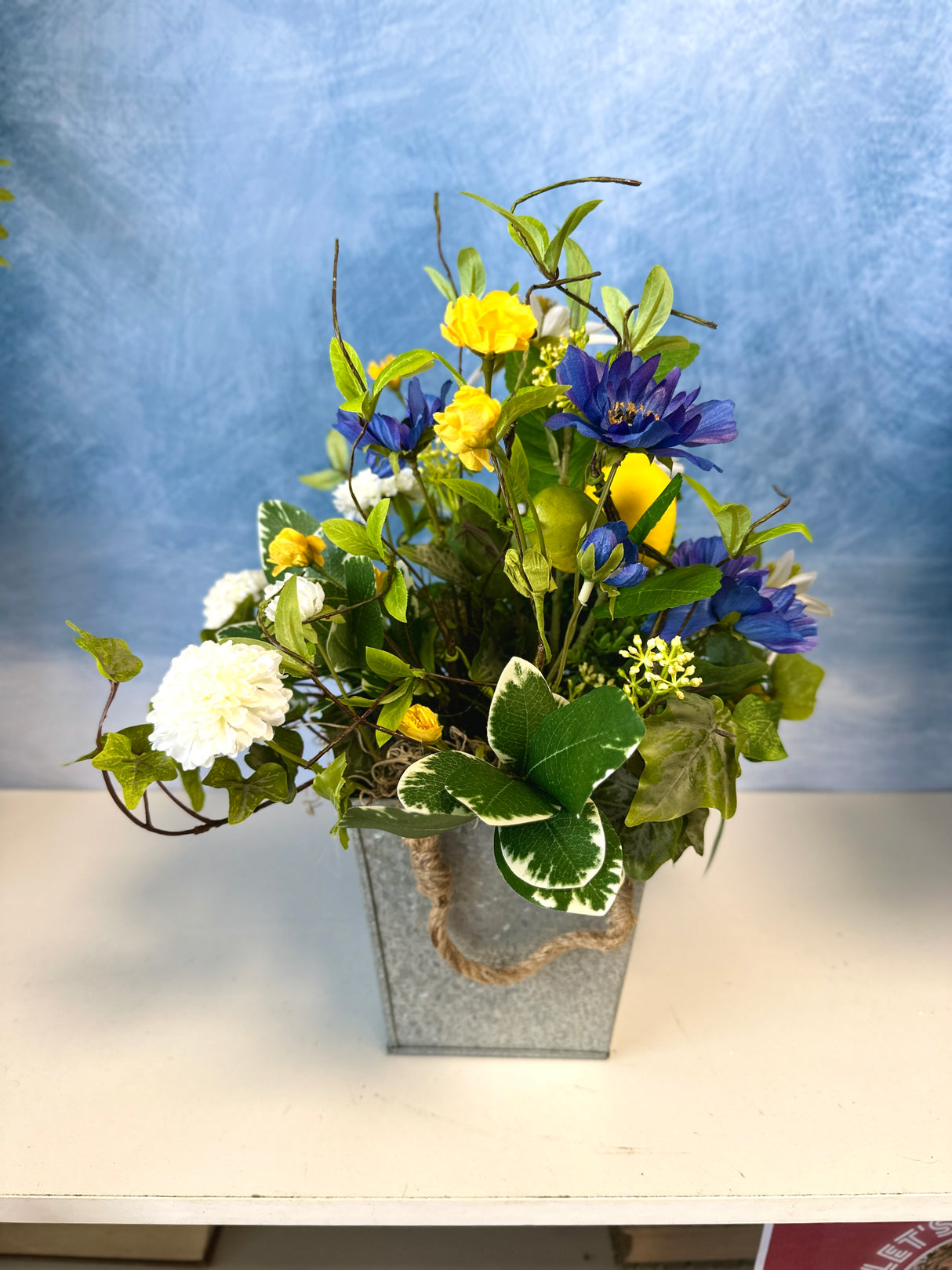 15" Fresh Limoncello Centerpiece