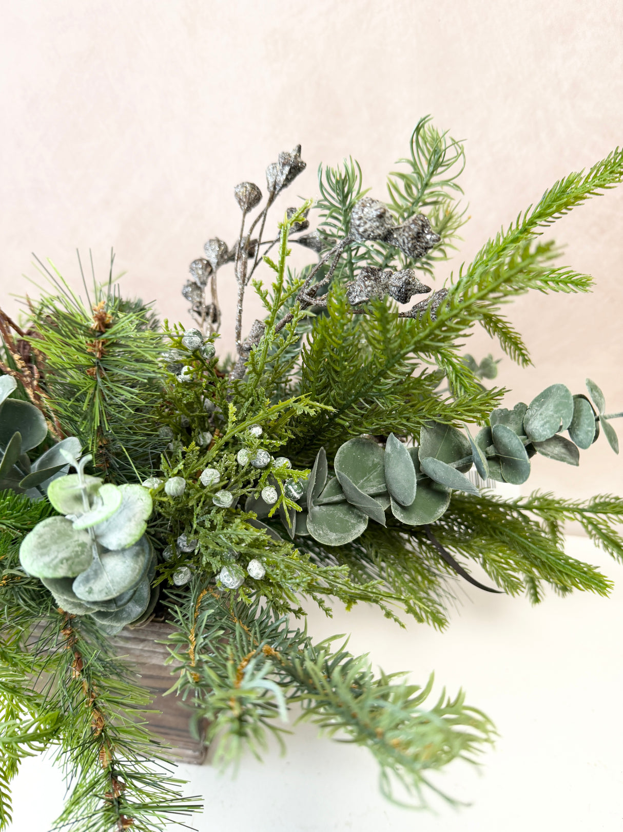 19" Woodland Winter Centerpiece