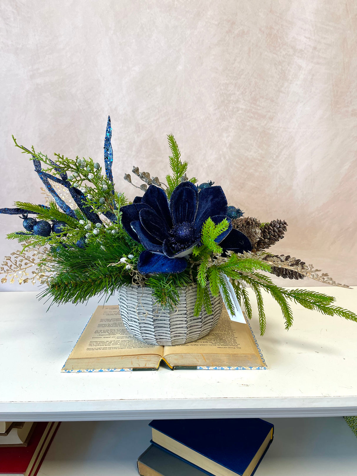 22" Frozen Pond Centerpiece