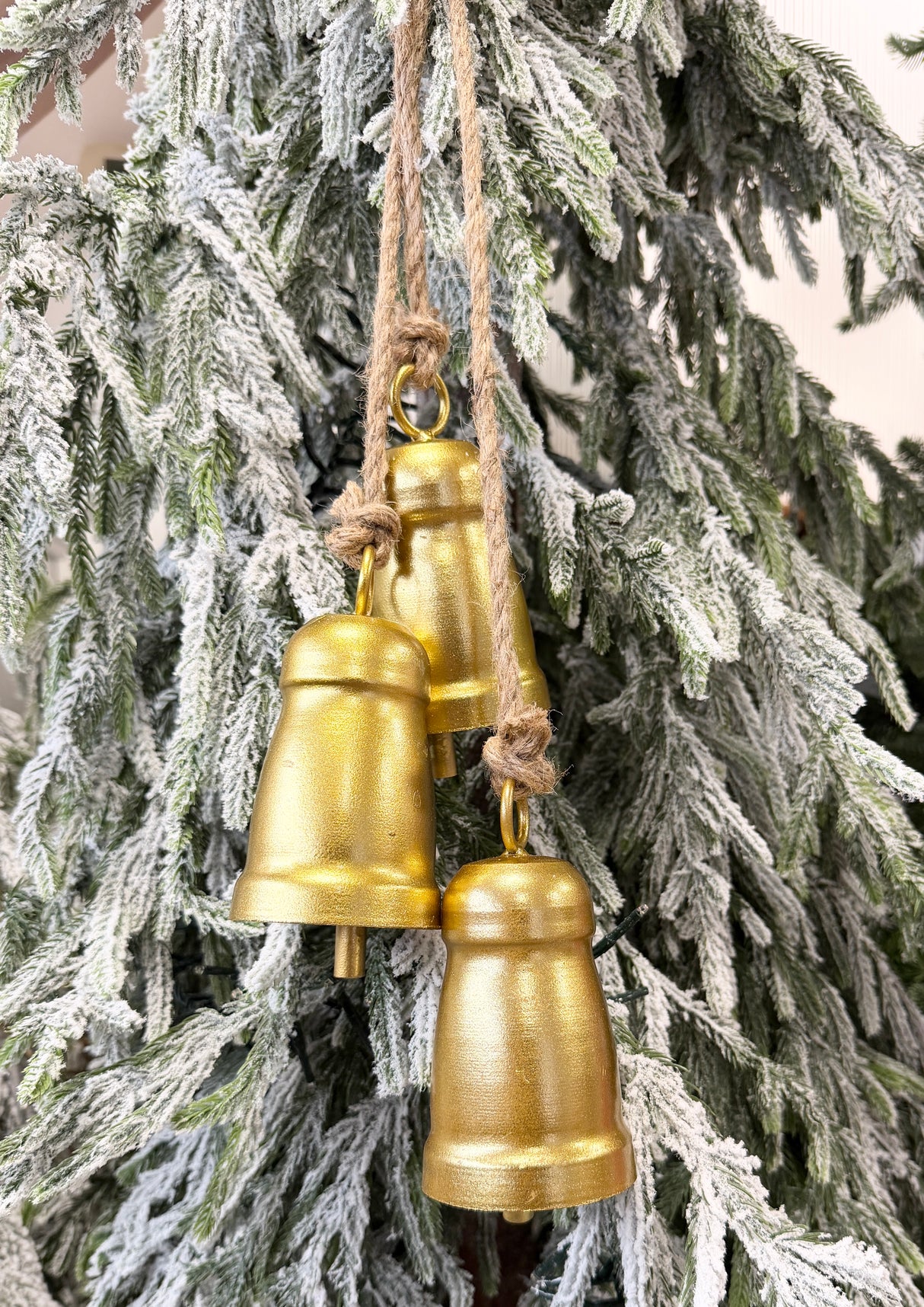 Bronze Hanging Bell Accent