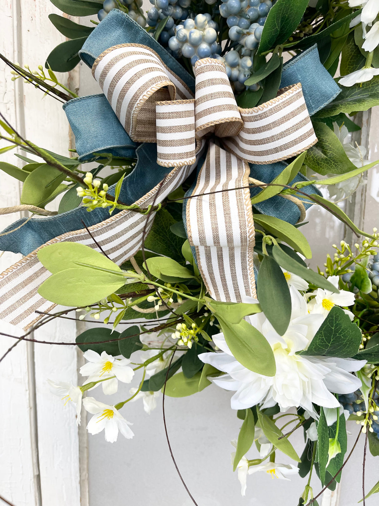 26" Lovely Lorraine Wreath