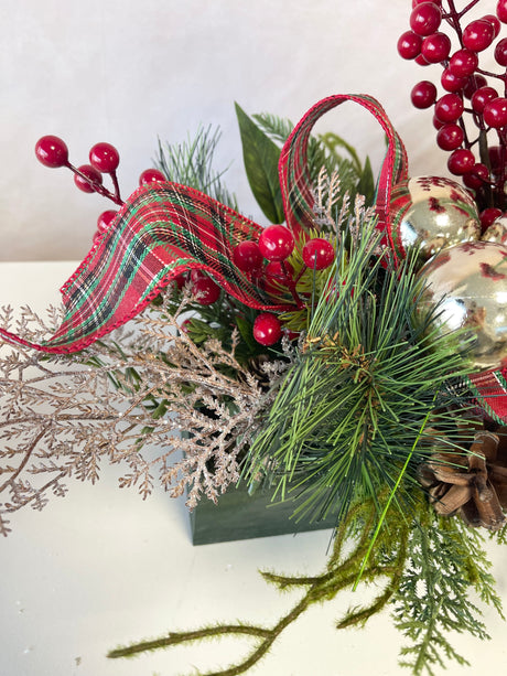 All Bundled Up Centerpiece Kit